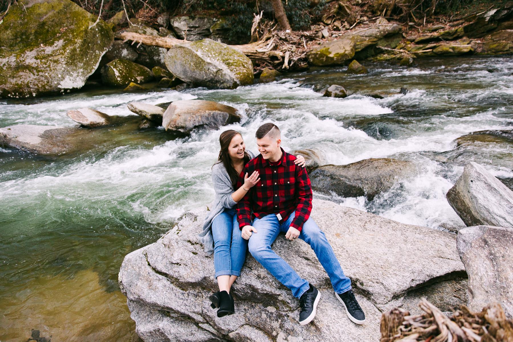 JeremyRussell-Asheville-Waterfall-Engagement-Photographer-220206-002.png