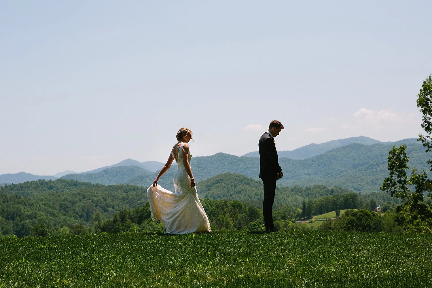 Jeremy-Russell-Asheville-The-Ridge-Wedding-1705-30.jpg