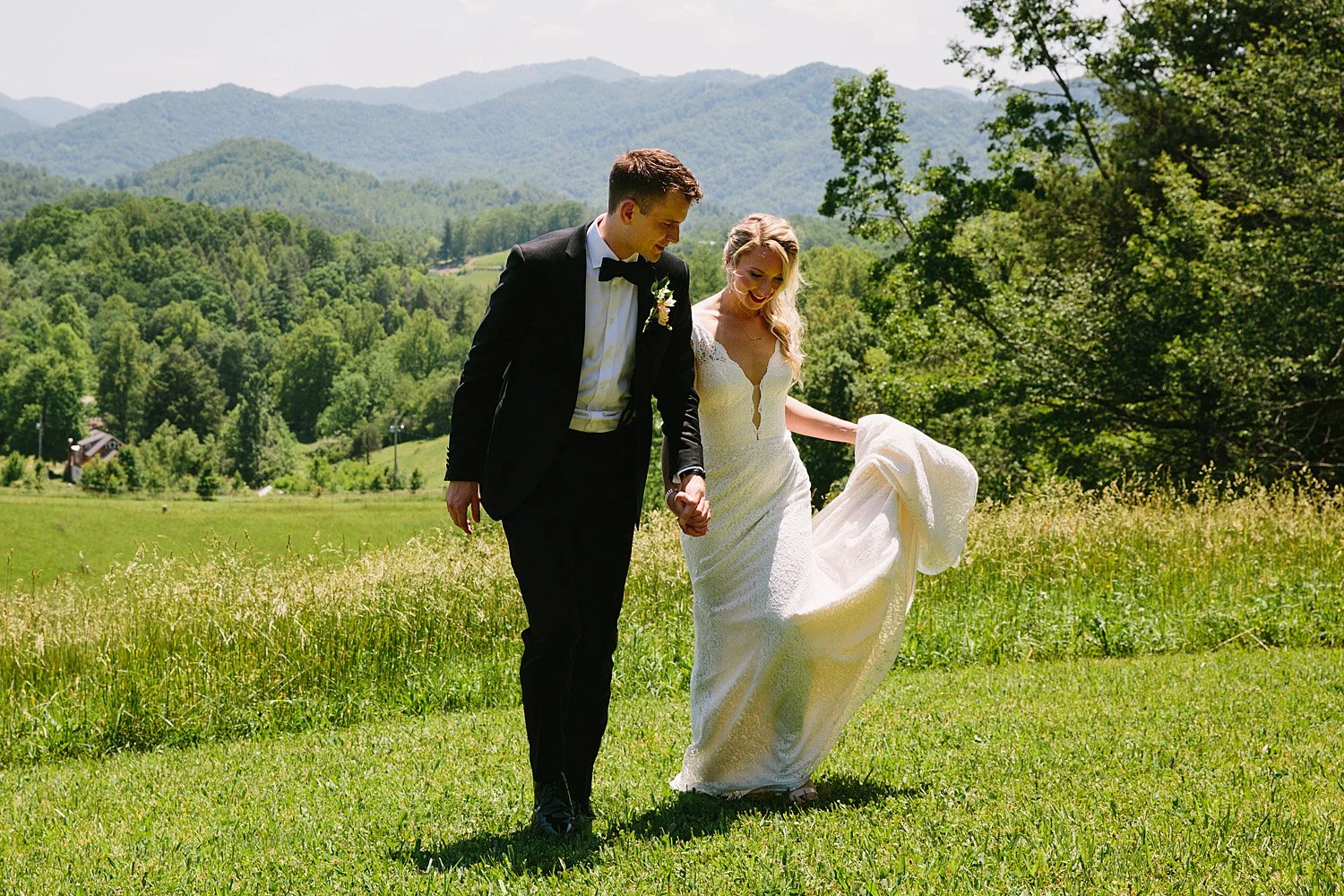 Jeremy-Russell-Asheville-The-Ridge-Wedding-1705-34.jpg