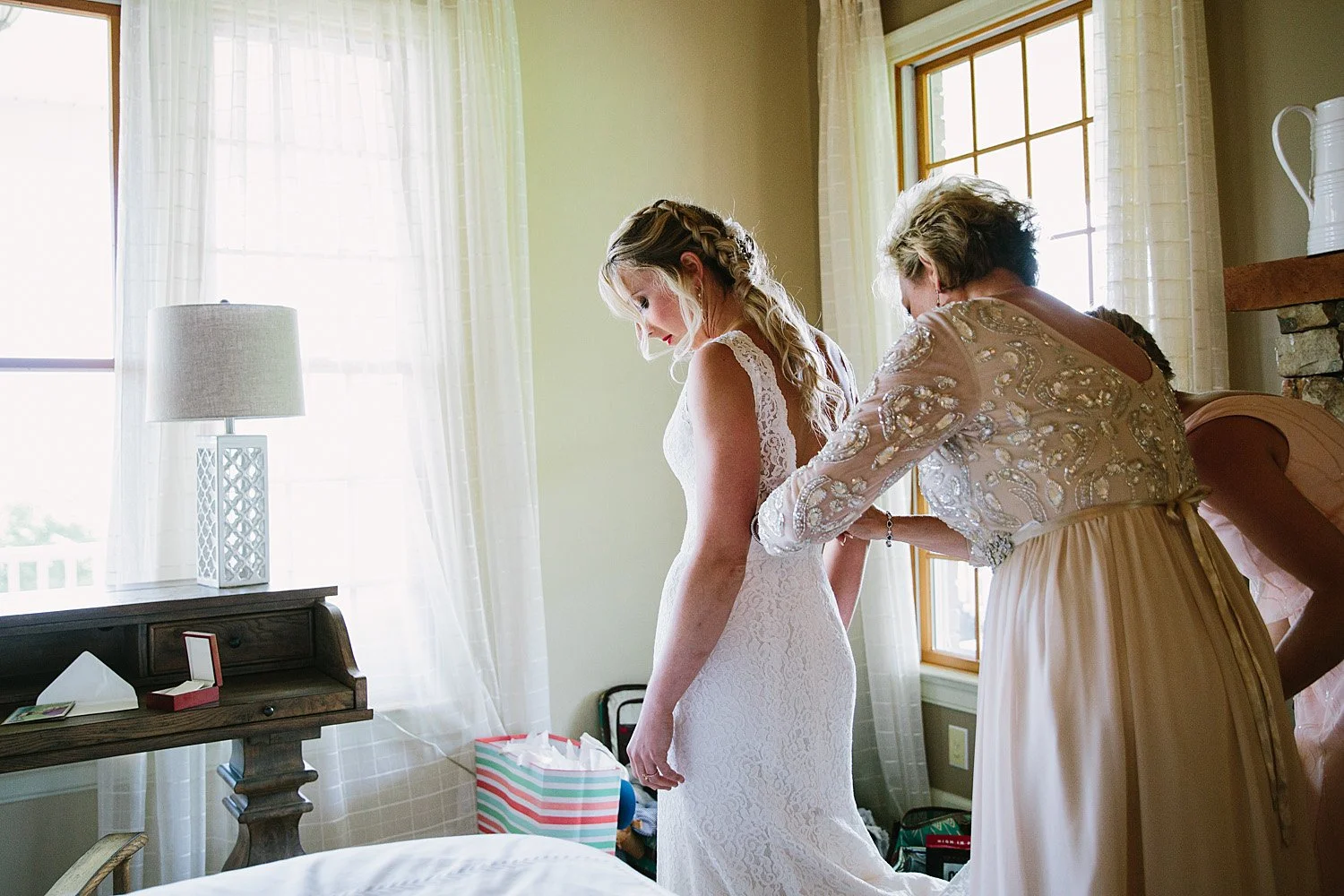 Jeremy-Russell-Asheville-The-Ridge-Wedding-1705-22.jpg