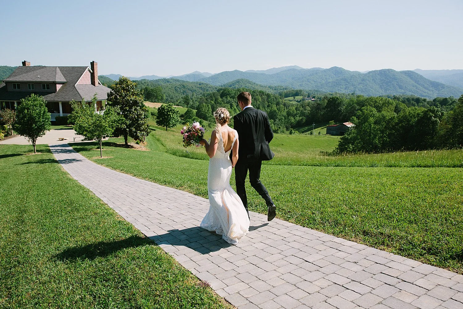 Jeremy-Russell-Asheville-The-Ridge-Wedding-1705-67.jpg