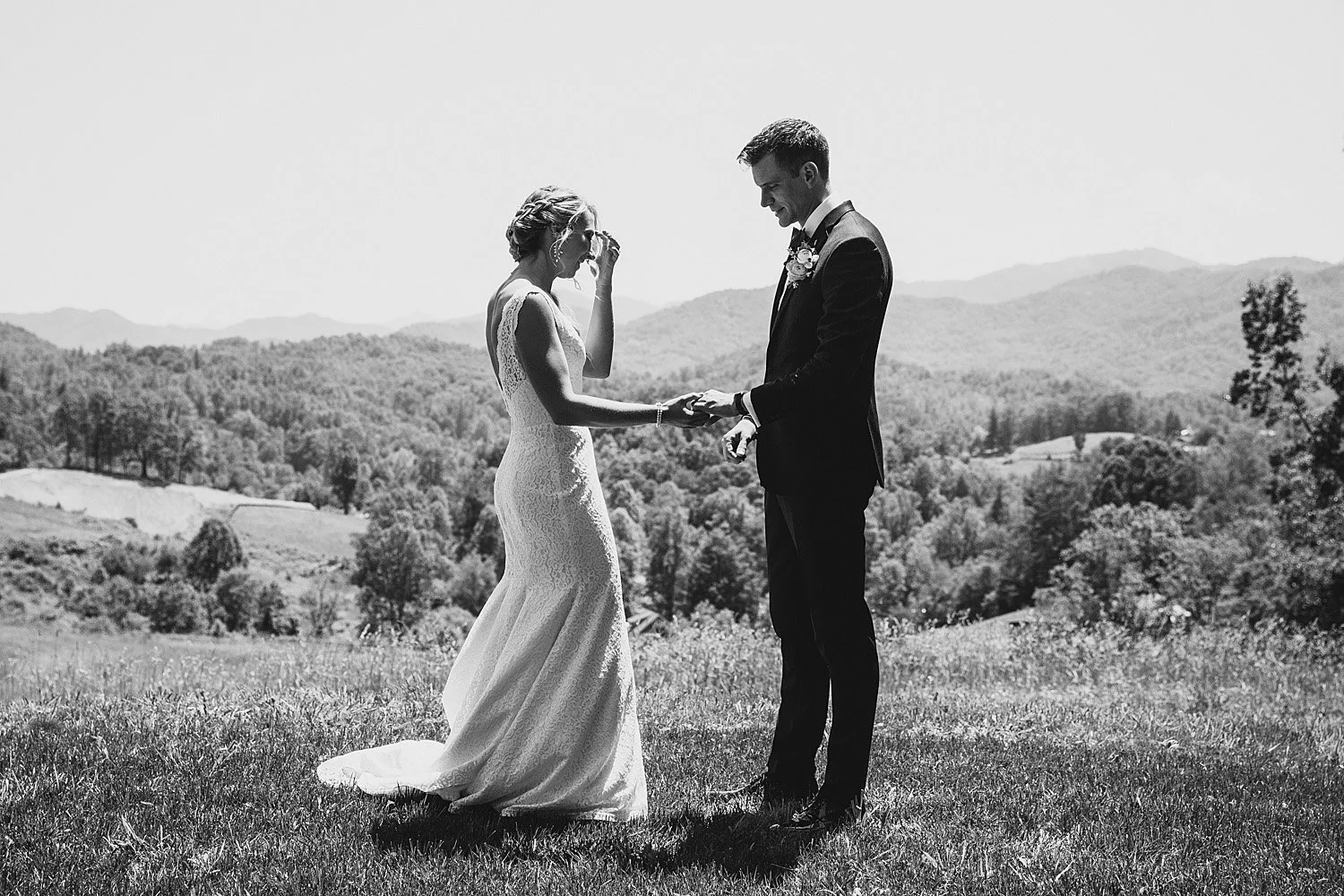 Jeremy-Russell-Asheville-The-Ridge-Wedding-1705-31.jpg