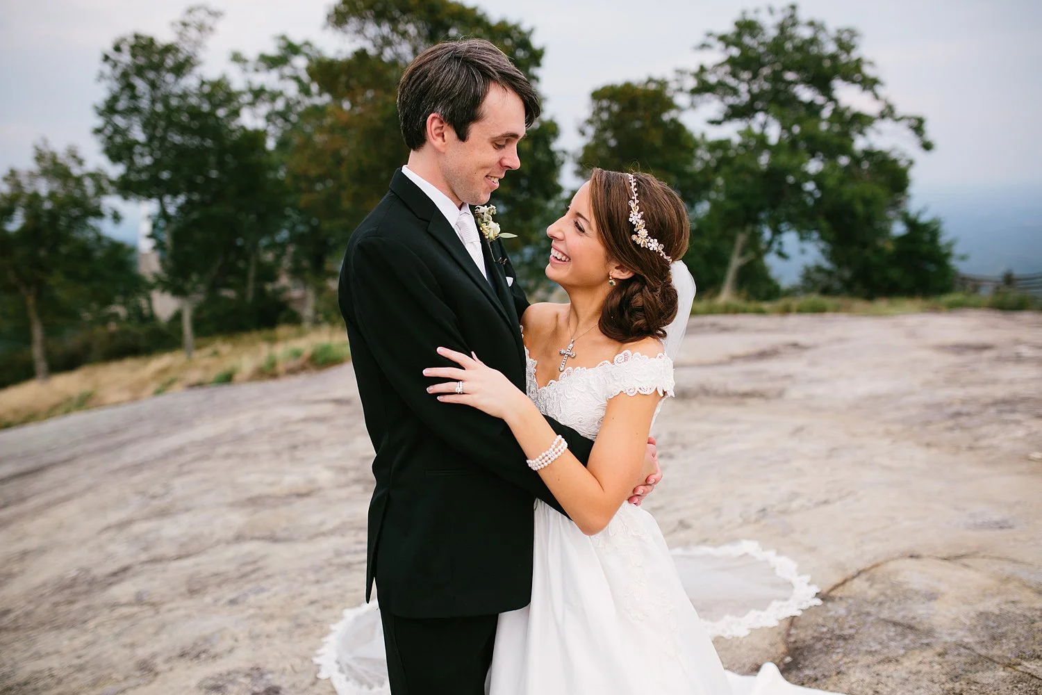 Jeremy-Russell-Cliffs-At-Glassy-Chapel-Wedding-15-49.jpg