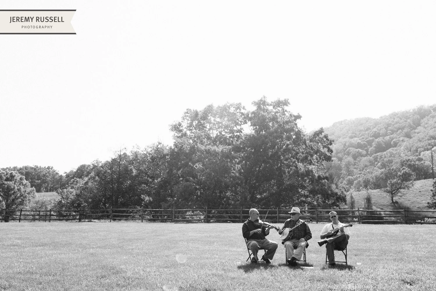 Musicians at Claxton Farm​