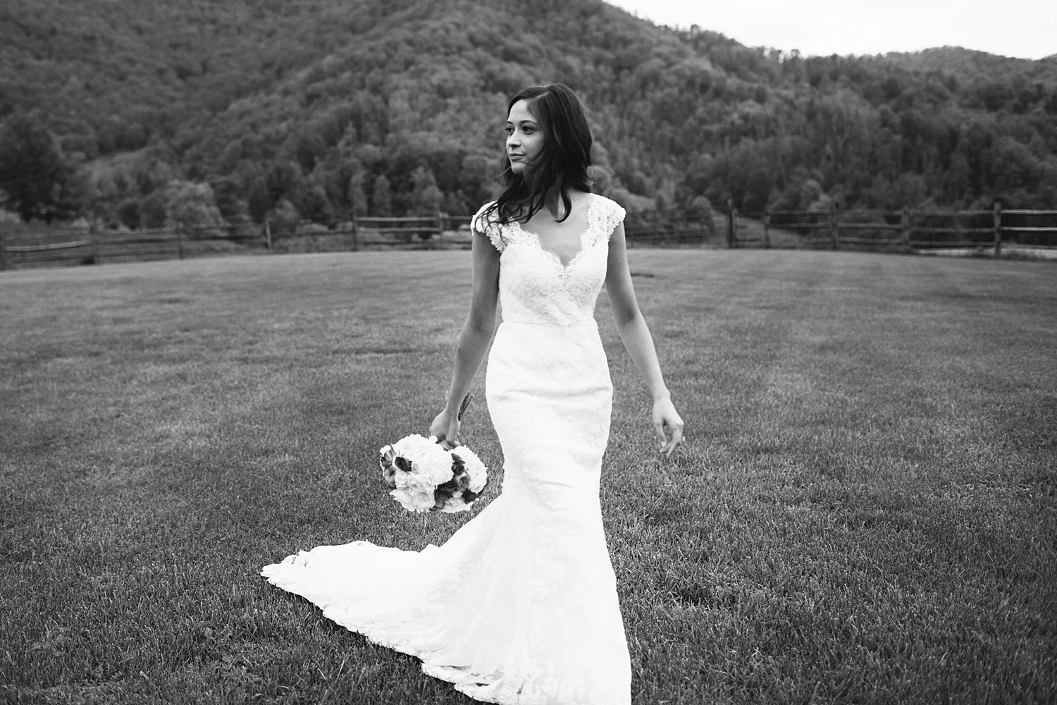 jeremy-russell-claxton-farm-wedding-1405-09.jpg