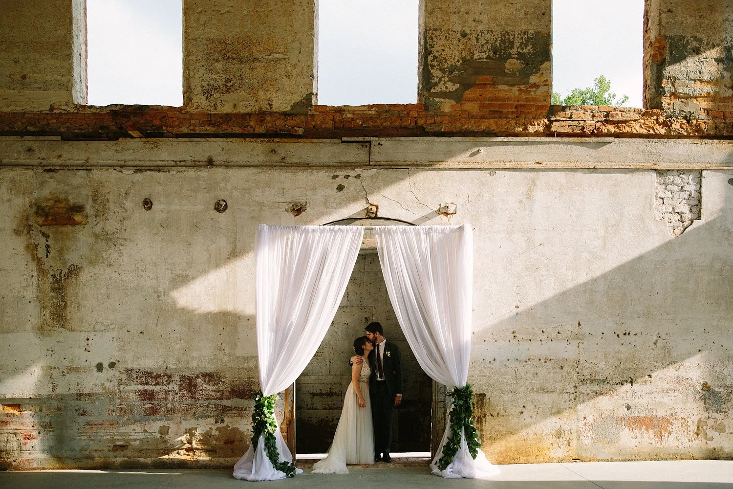 jeremy-russell-providence-cotton-mill-wedding-16-05.jpg