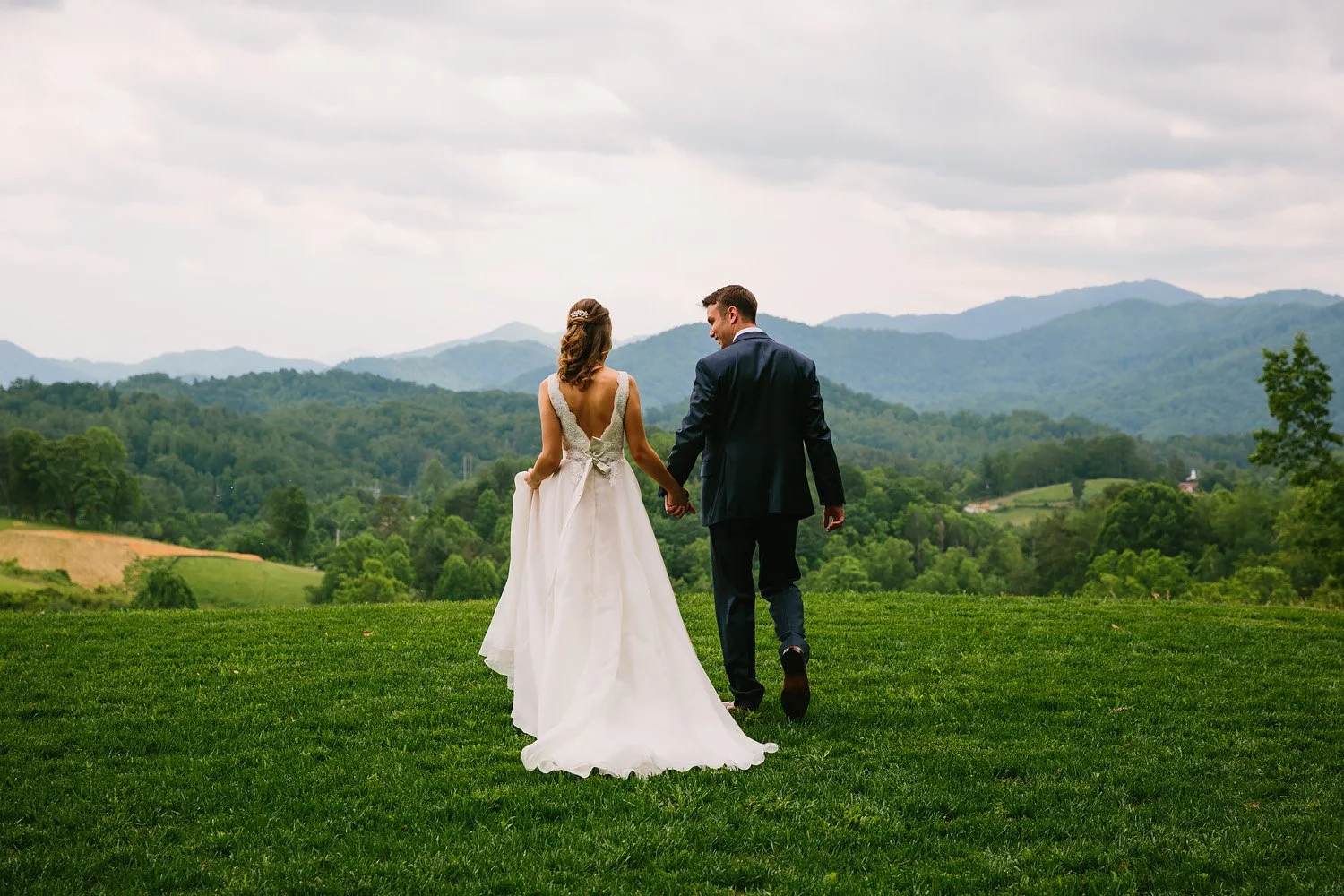 Jeremy-Russell-Asheville-Ridge-Venue-Wedding-17-031.jpg