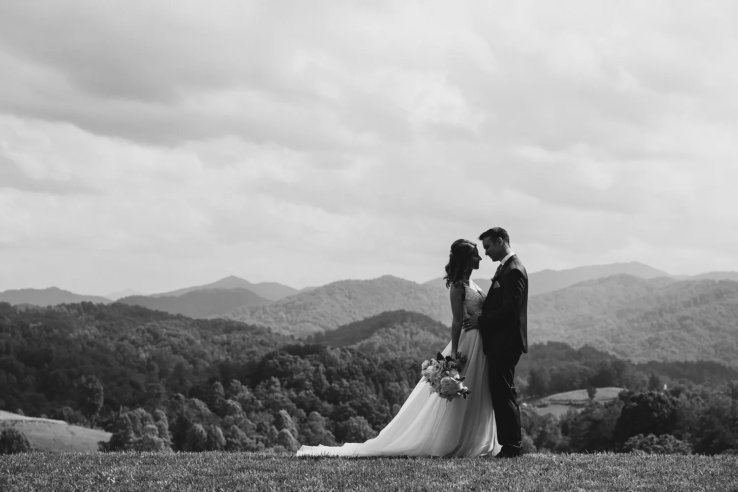Jeremy-Russell-Asheville-Ridge-Venue-Wedding-17-050.jpg