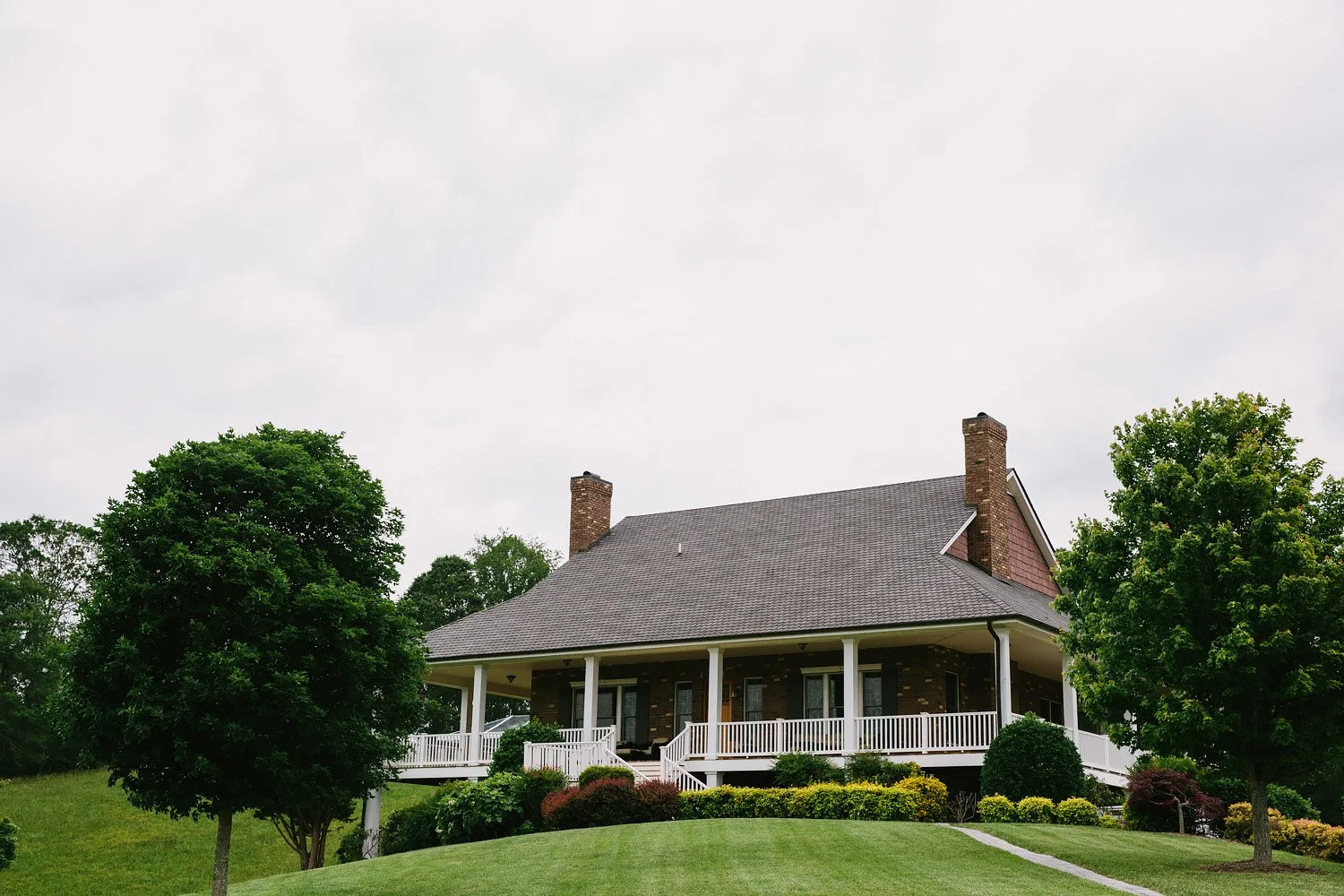 Jeremy-Russell-Asheville-Ridge-Venue-Wedding-17-011.jpg