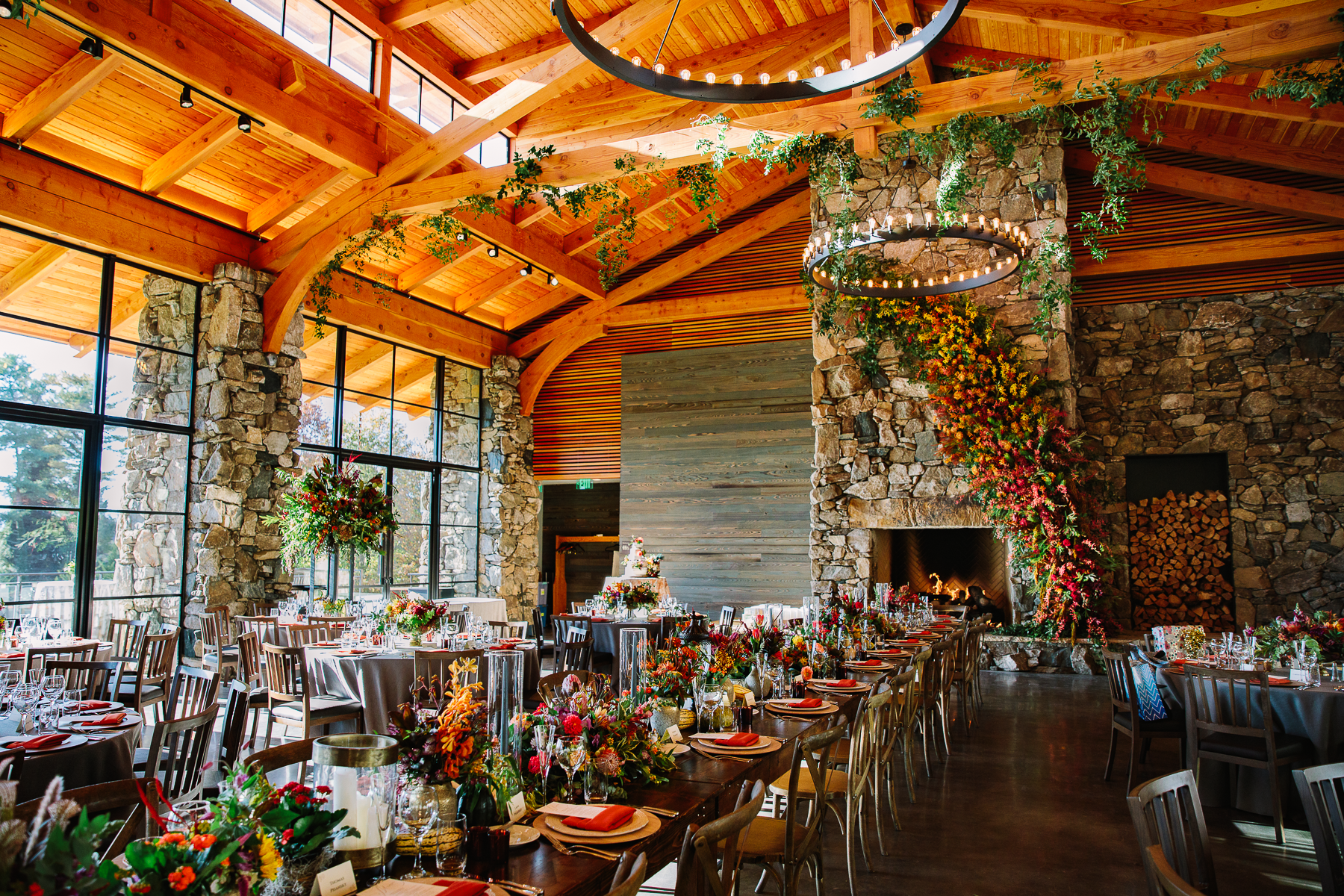 Beautiful wedding floral at Omni Grove Park Inn