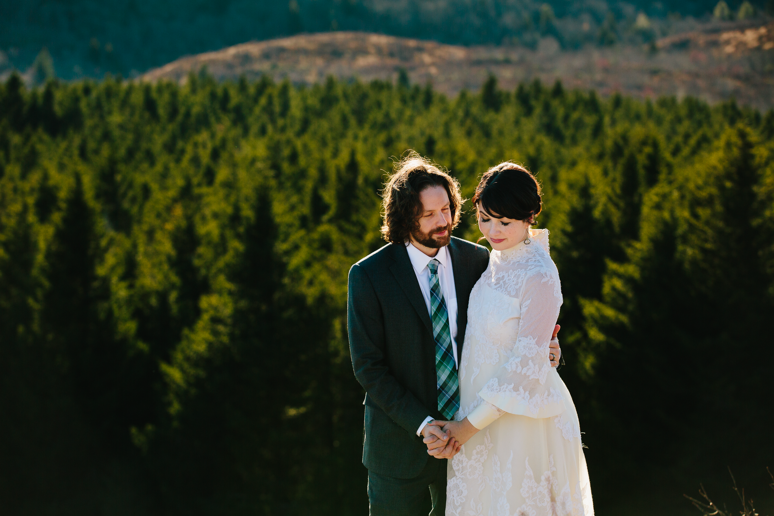 JeremyRussell-Asheville-Elopement-Photographer-161110-015.png