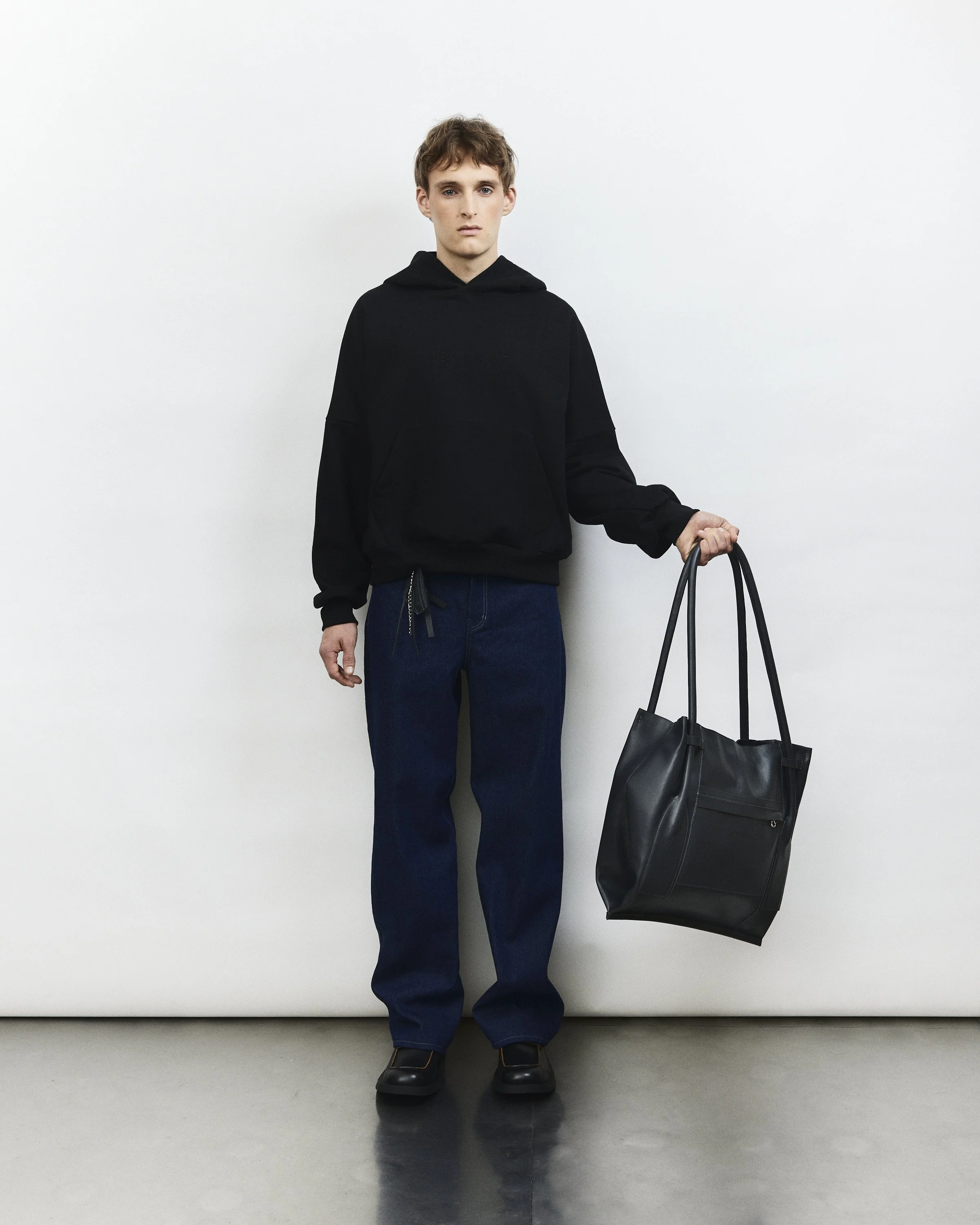 BLACK PROMINENT HOODIE