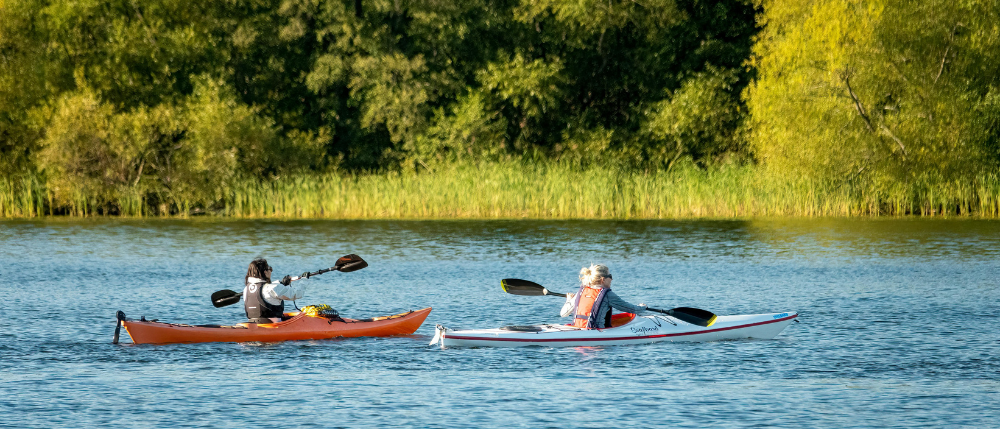 Sit-on-top kayak Geneva lake Jet d’Eau.png