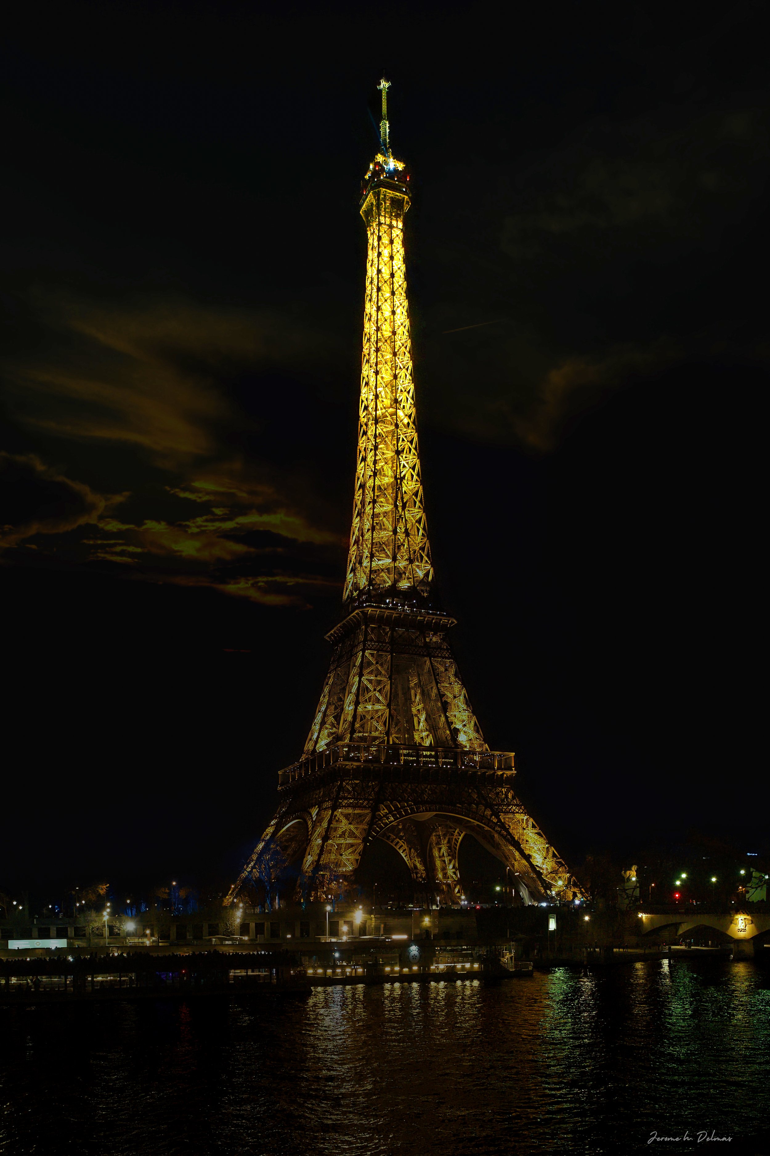 eiffel-1.jpg