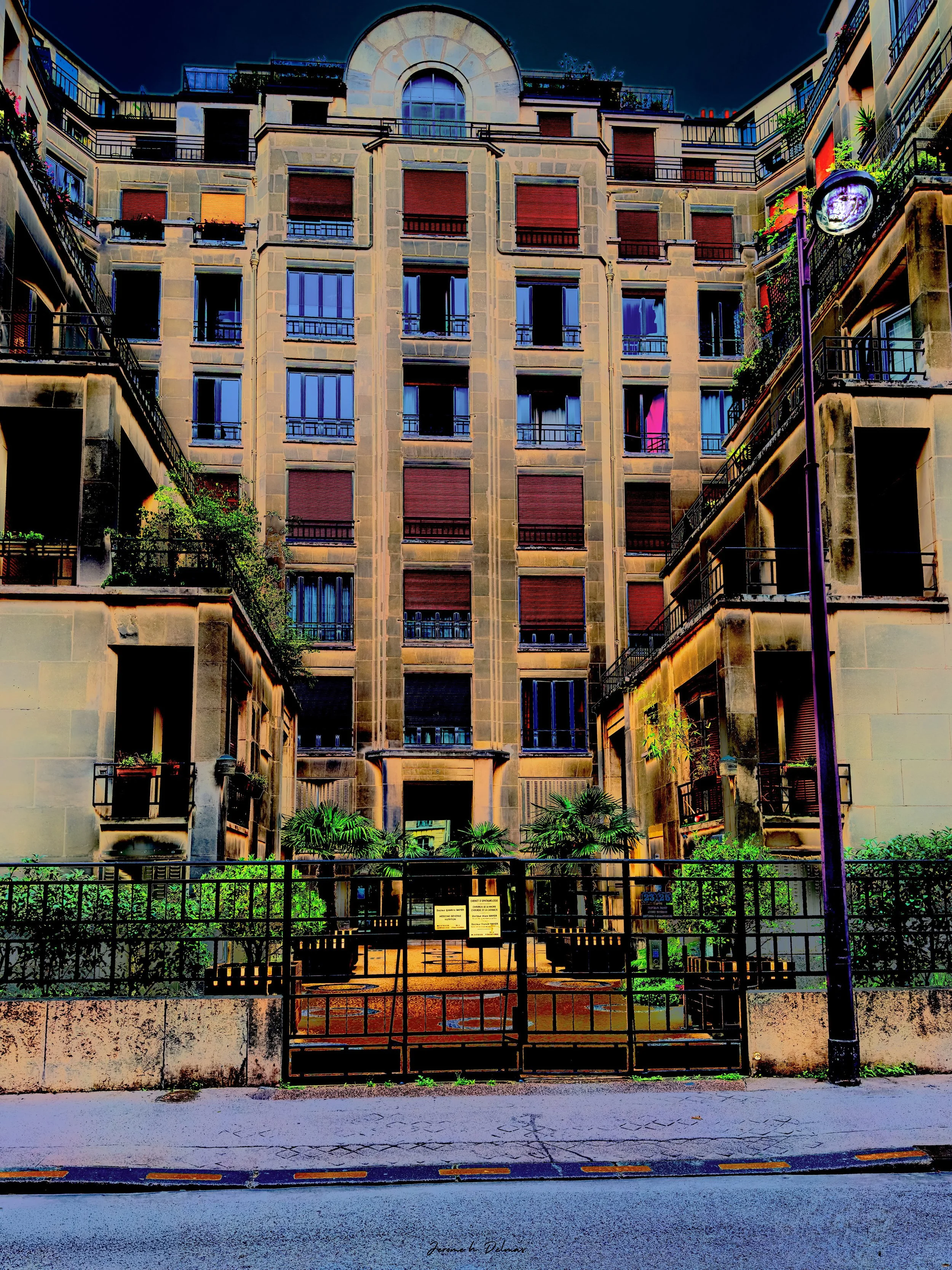 IMMEUBLE ART DECO DU 15EME