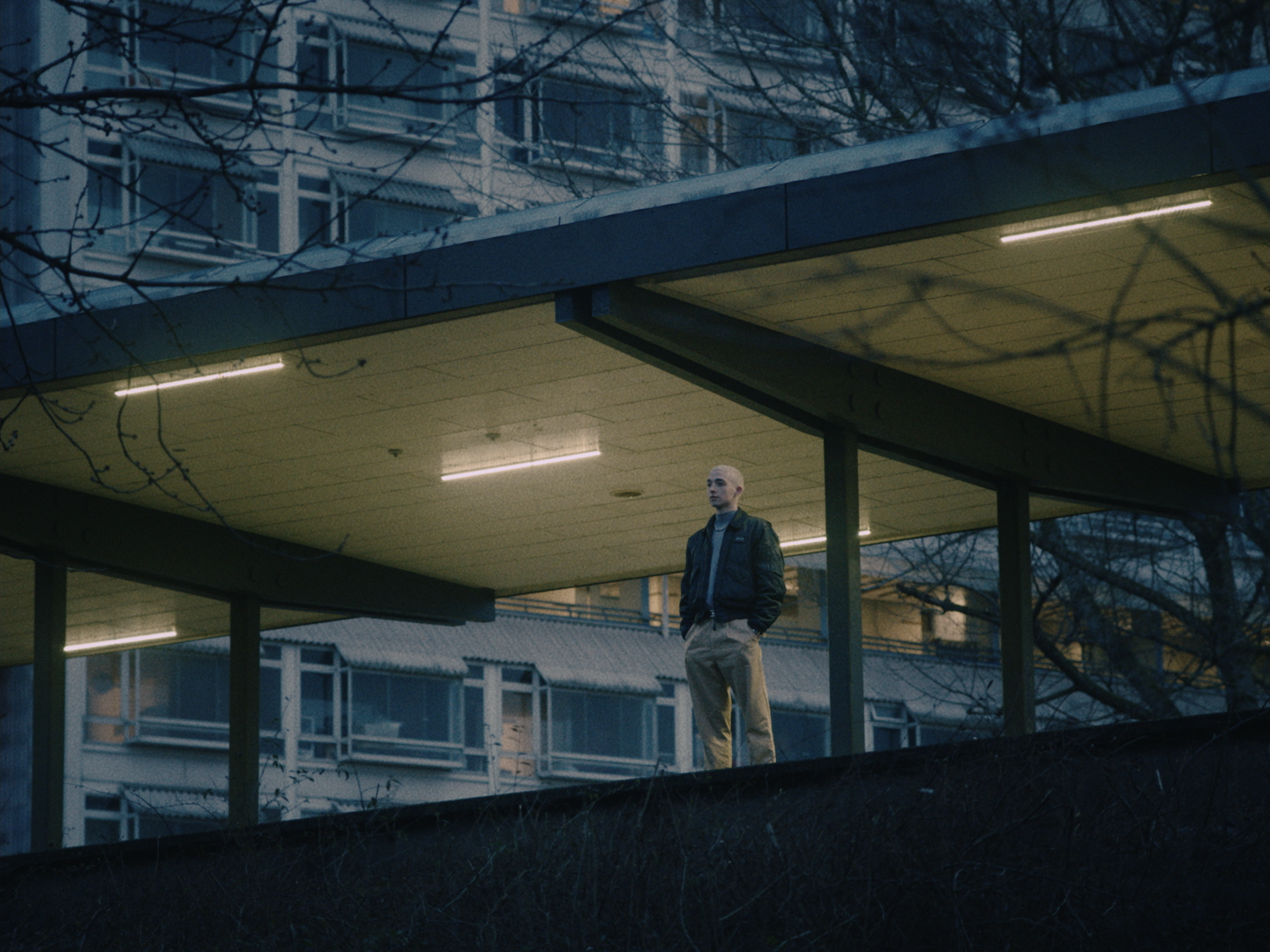 Maximillian_Still_Alive_stills_1.1.17_1440.png