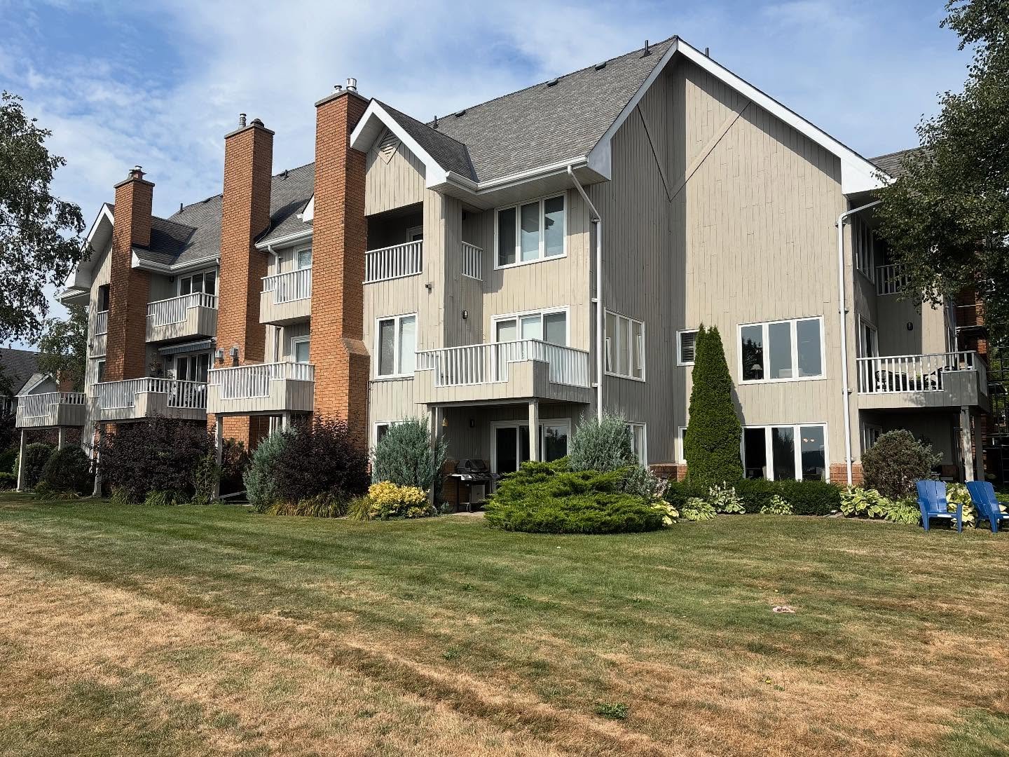 16 decks removed and reframed ready for the new PVC decking and aluminum railings to be installed. Great view on this site in Blue Mountain.