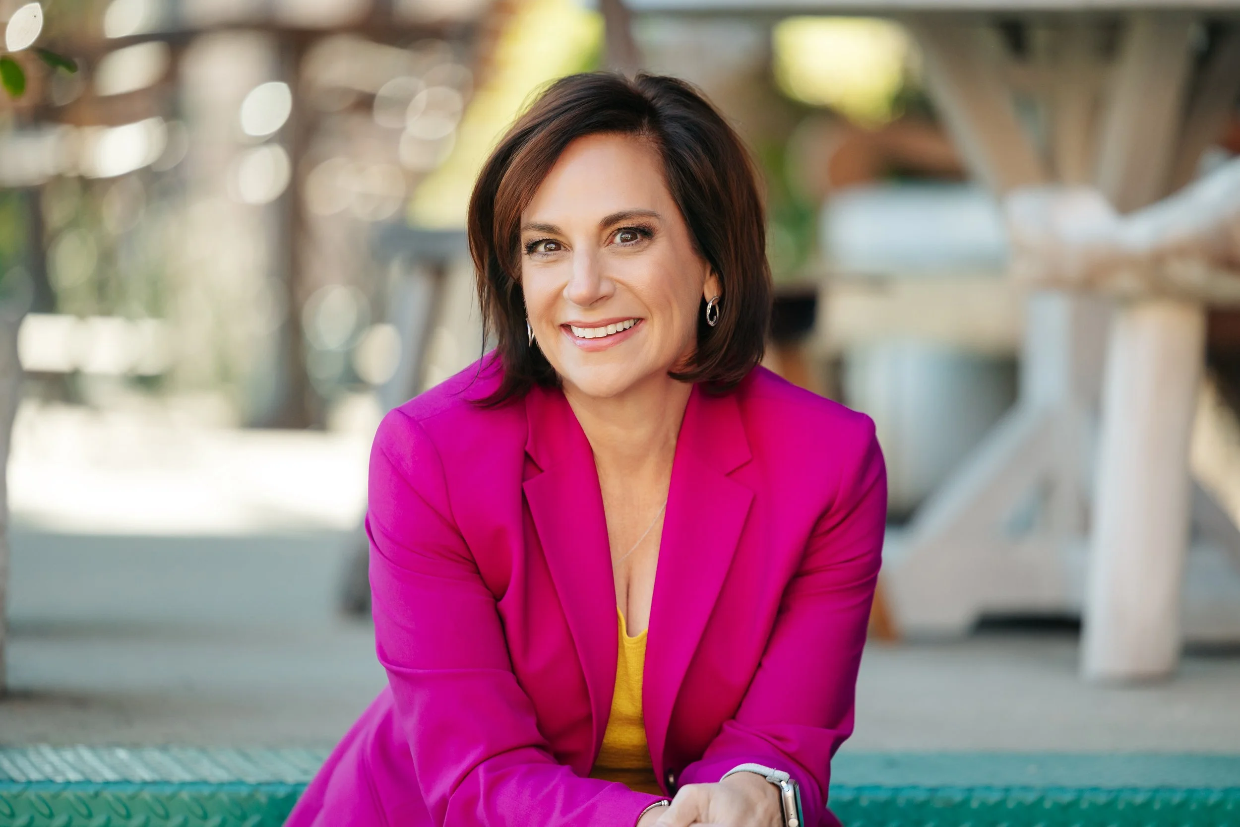 Andrea Liebross professional headshot - keynote speaker and business coach