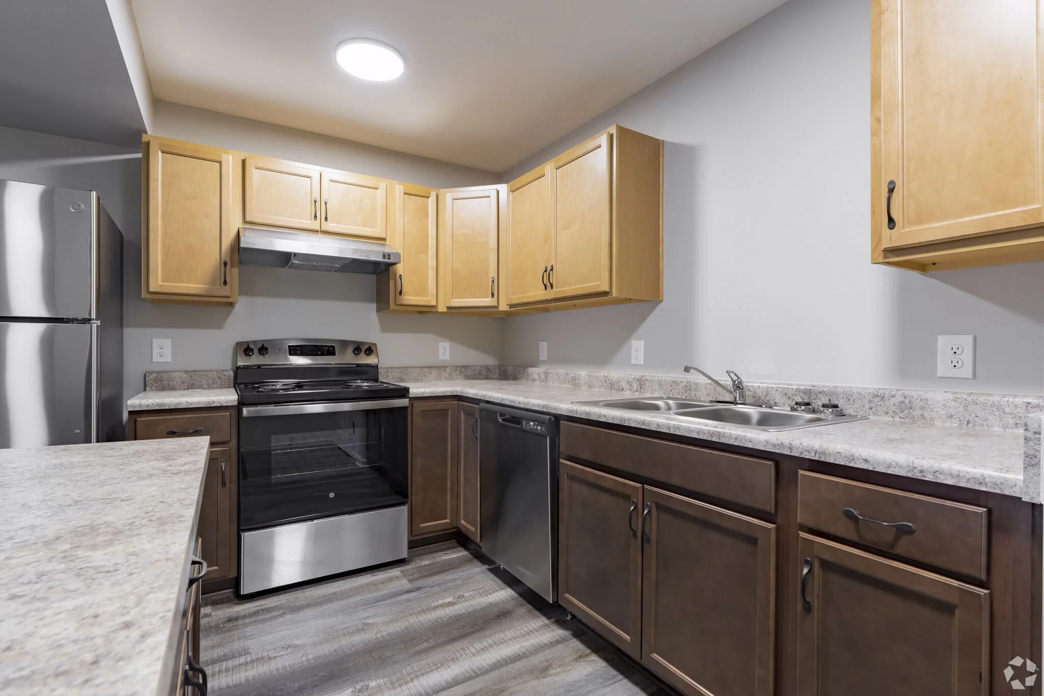 independence-village-la-grange-ky-2br2ba---1000sf---kitchen (1).jpg