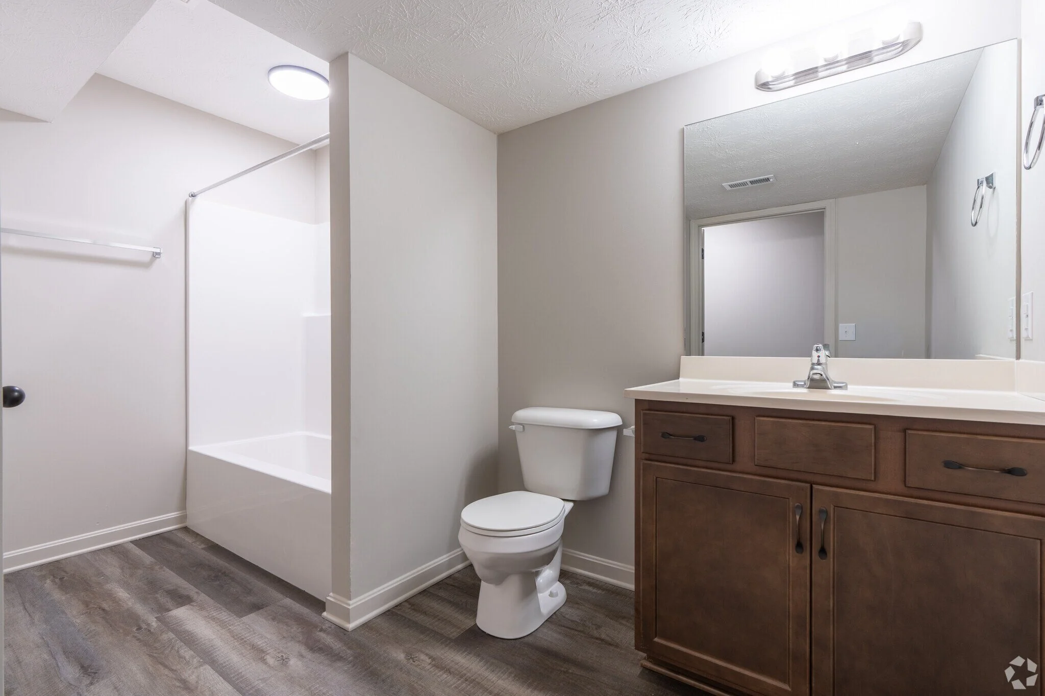independence-village-la-grange-ky-1br-1ba---650sf---primary-bathroom (1).jpg