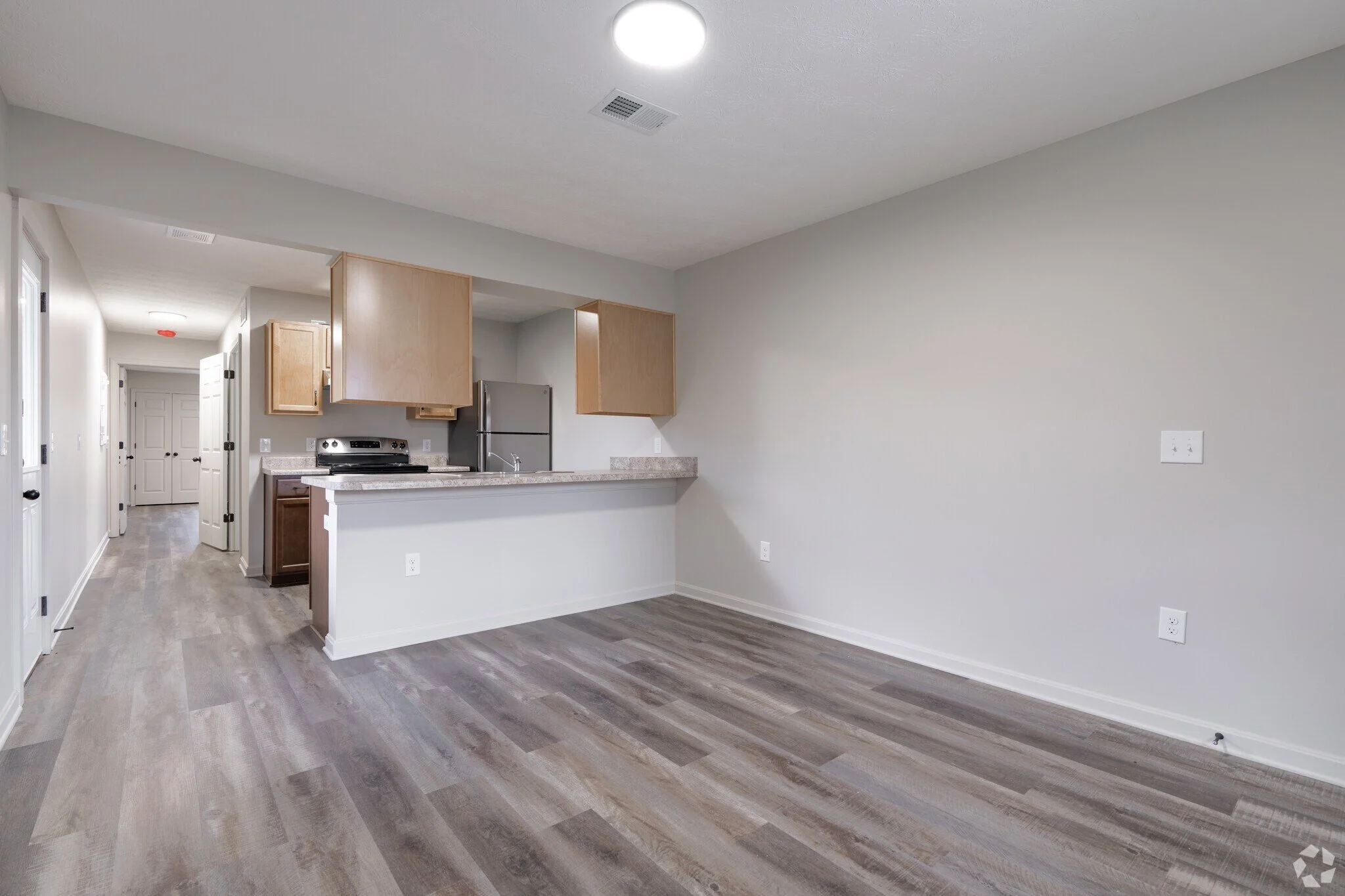 independence-village-la-grange-ky-1br-1ba---650sf---kitchen (1).jpg