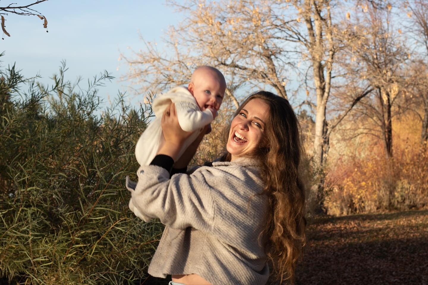 Life lately 

Photo 1: by @shotw_heels