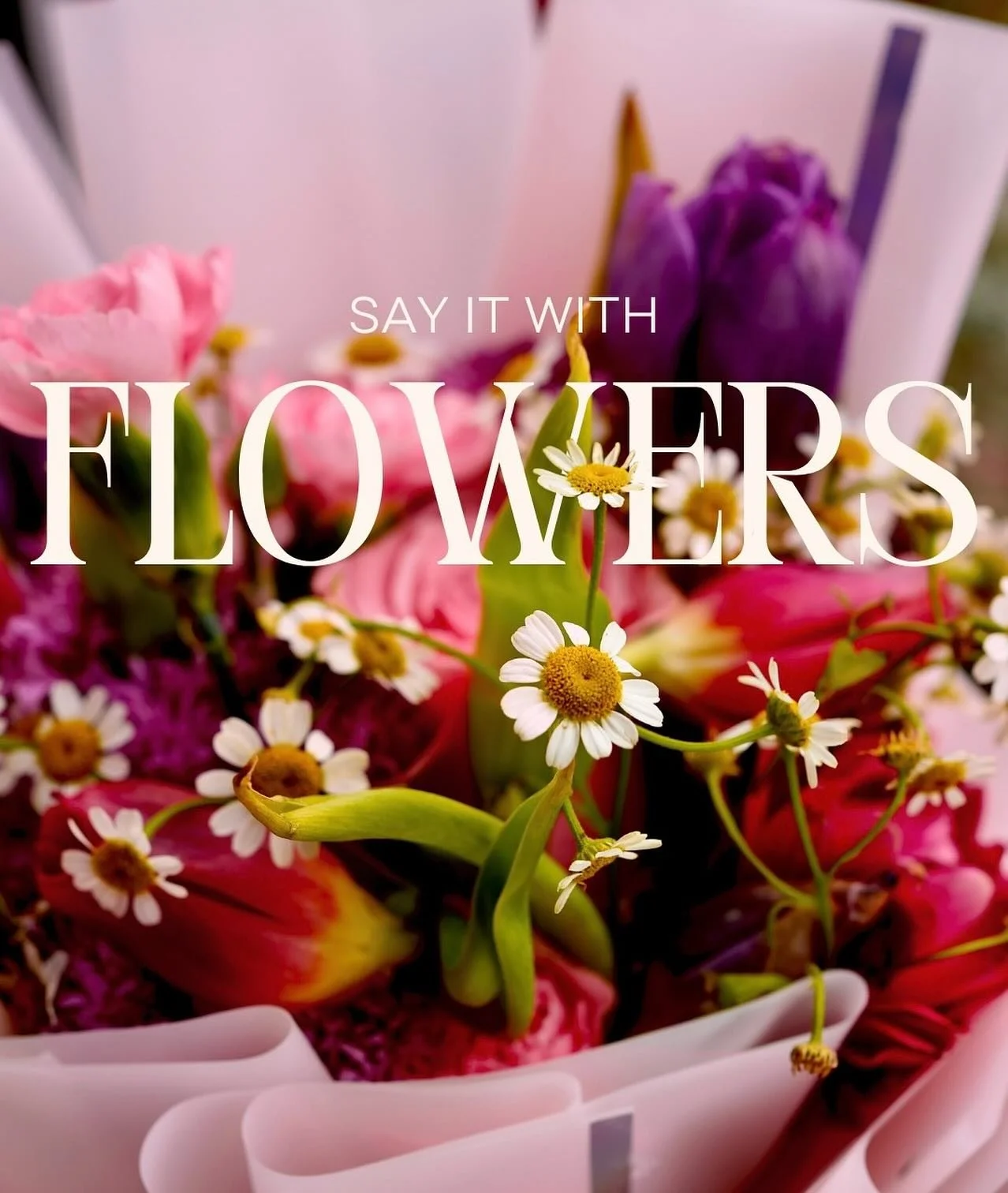 Got to play with depth on this beautiful bouquet ! The details make all the difference. 💐