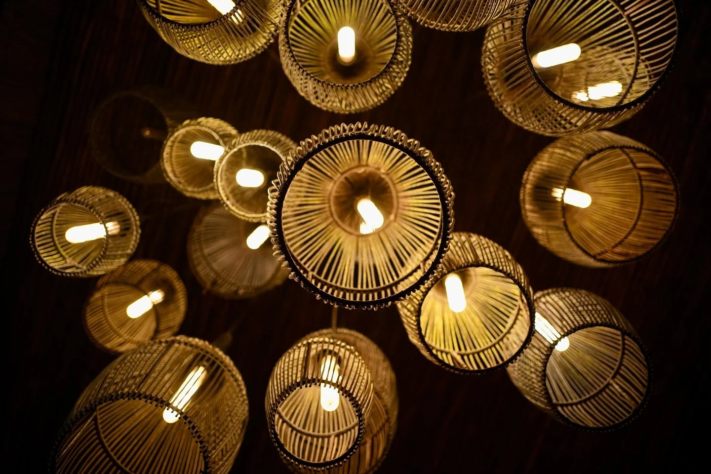 The kind of detail that makes you do a double-take. ✨ I&rsquo;m always looking for the patterns and symmetry that define a space. A great business isn&rsquo;t just about the service; it&rsquo;s about the atmosphere they&rsquo;ve curated from the floo