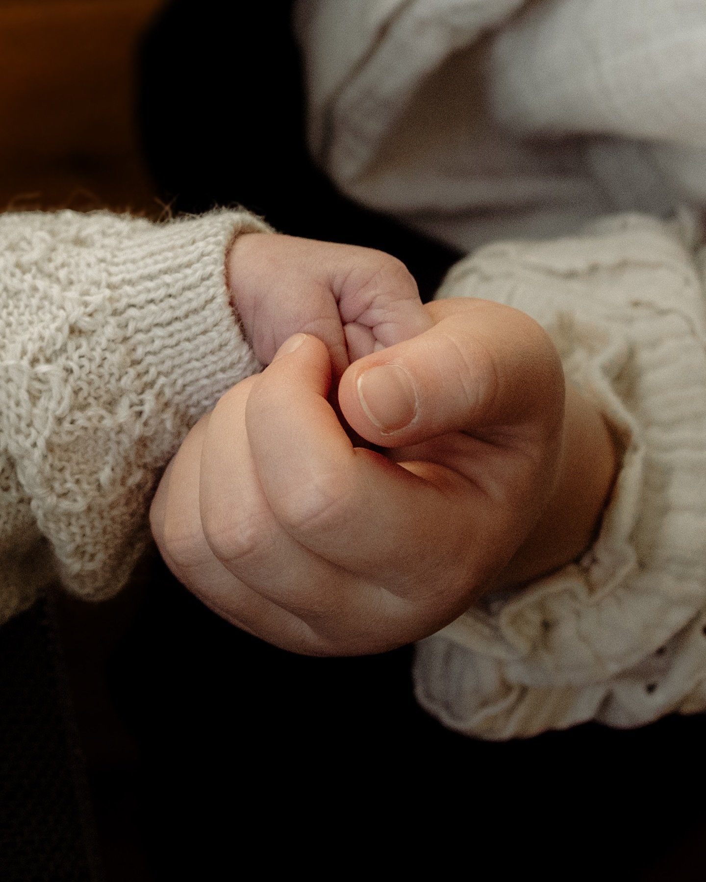 There&rsquo;s been a lot of conversation lately about whether photographers should show children&rsquo;s faces online. And honestly&hellip; it&rsquo;s an important one.

Some photographers are choosing to go completely faceless when sharing images of