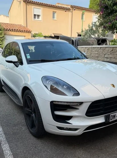 NETTOYAGE VEHICULE HAUT DE GAMME PORSCHE MACAN