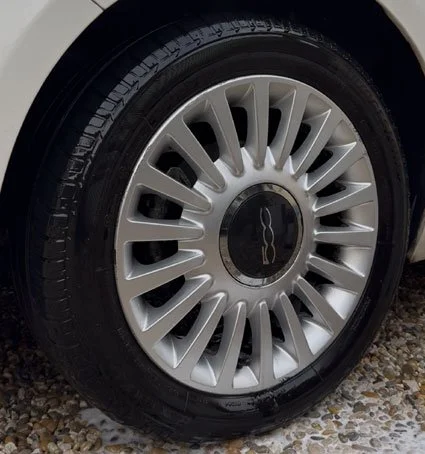 DETAILING NETTOYAGE JANTE HAUT DE GAMME DANS LES MOINDRES DETAILS