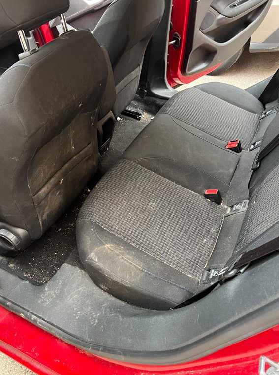 CAR WASH A DOMICILE NETTOYAGE INTERIEUR EXTERIEUR PREMIUM PRESSING SIEGES ALLAUCH 13