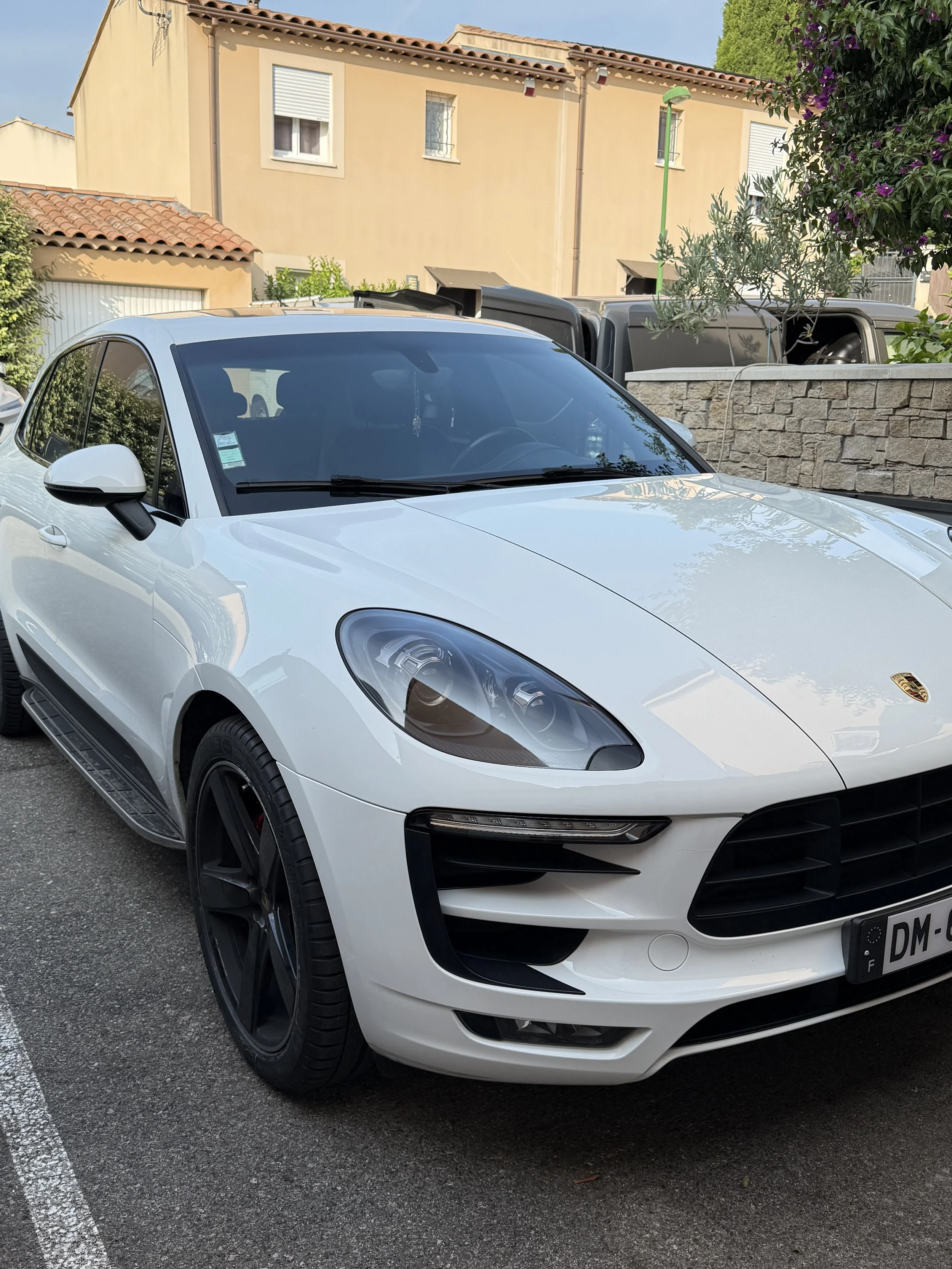 NETTOYAGE PROFESSIONNEL VOITURE HAUT DE GAMME DETAILING ALLAUCH 13.JPG