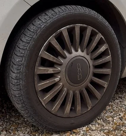 DETAILING NETTOYAGE JANTE HAUT DE GAMME DANS LES MOINDRES DETAILS