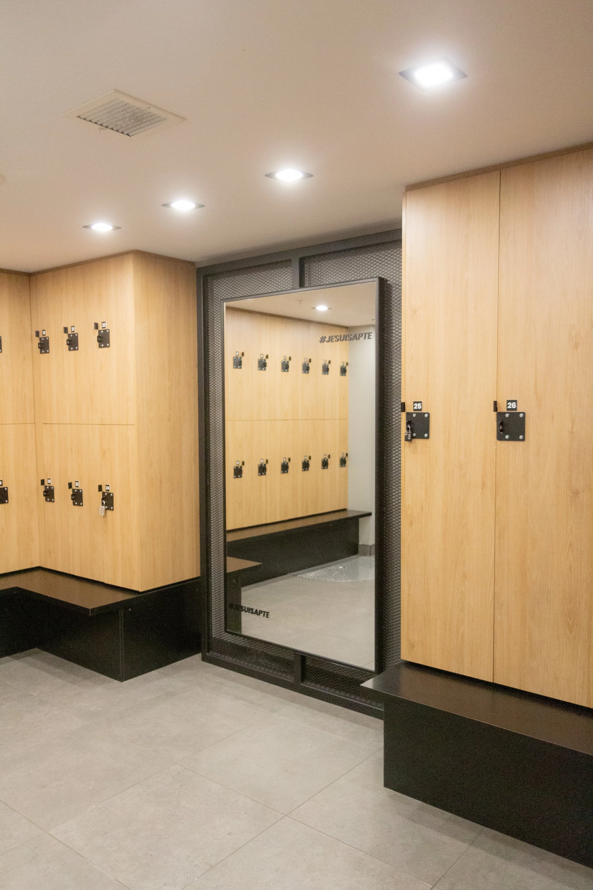 5 - APTE_Fitness(2025)-36.jpg - VESTIAIRES.jpg