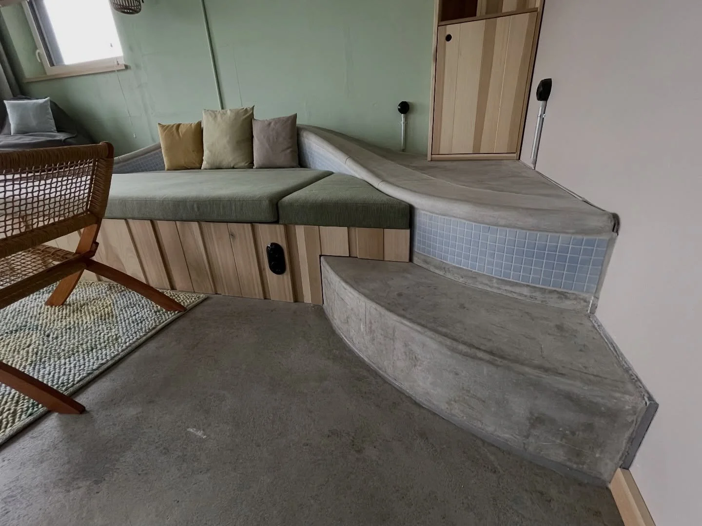 Using concrete as an architectural detail brings a sense of weight and permanence into a home. It&rsquo;s not just a structural material; it can be left exposed for floors, walls, stairs, or built-in elements. When detailed properly, concrete adds te