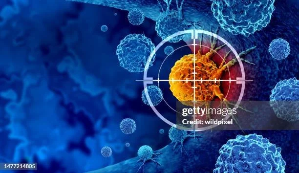 Immagine di un una cellula tumorale maligna che viene presa di mira per trovare la migliore cura per il paziente.