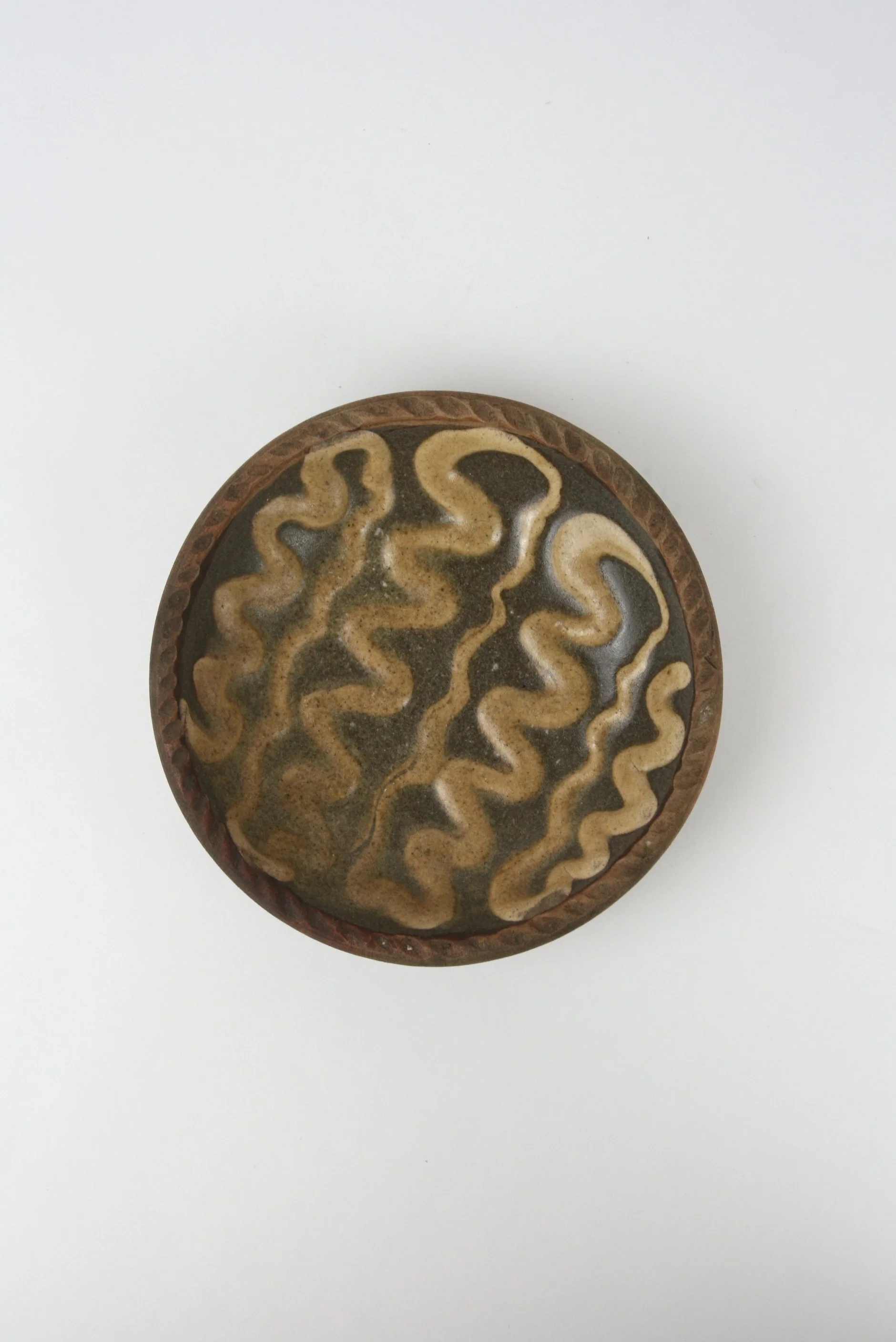 Ceramic plate