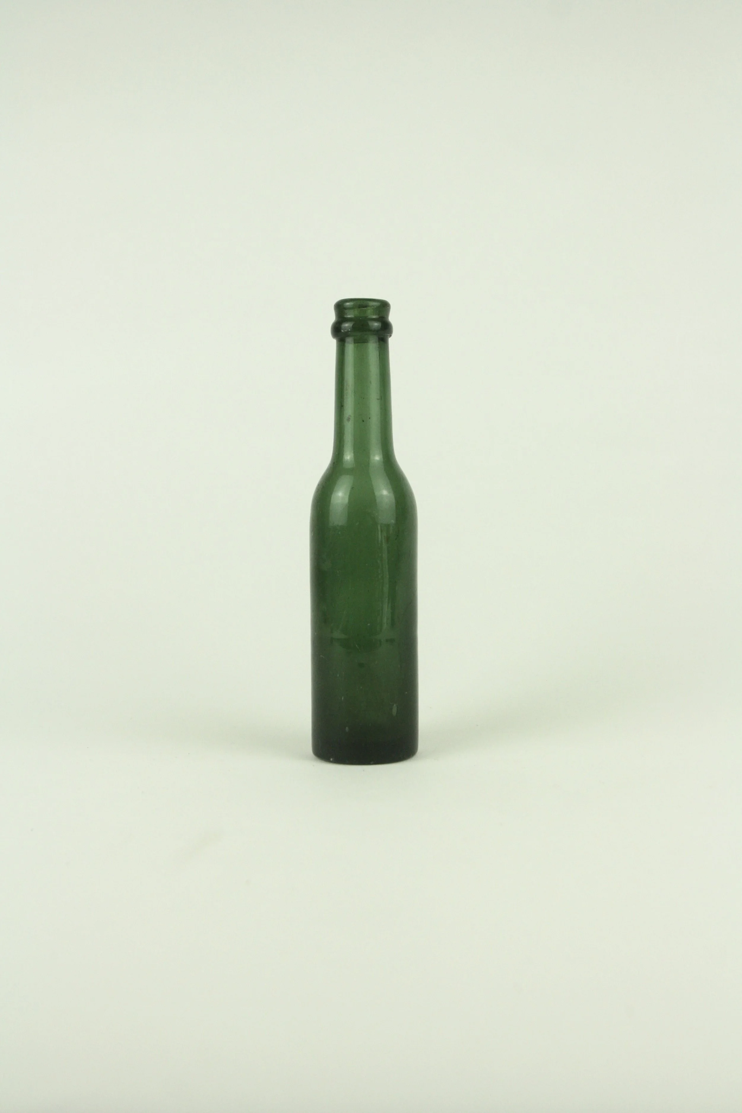 Glass bottle