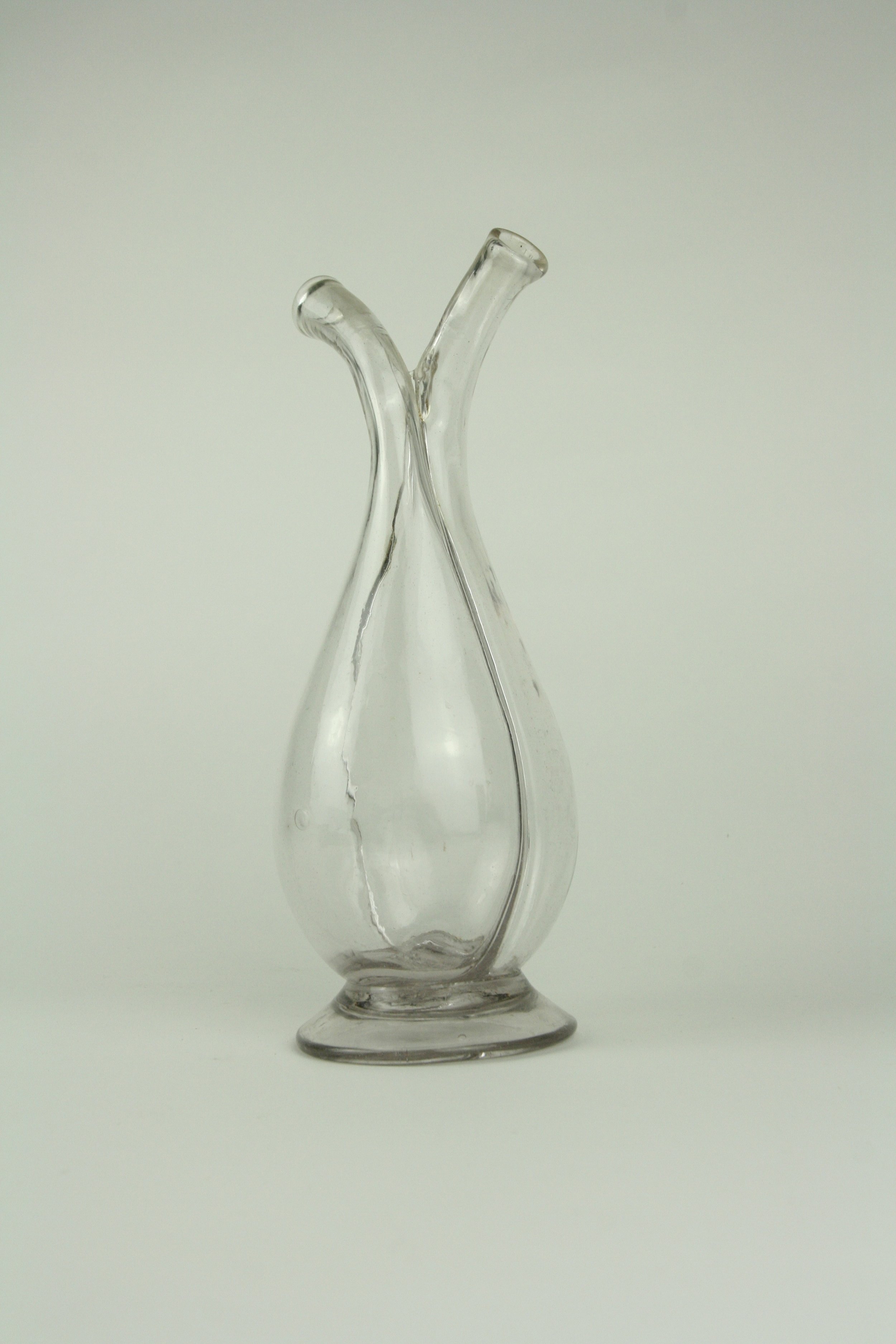 Glass cruet