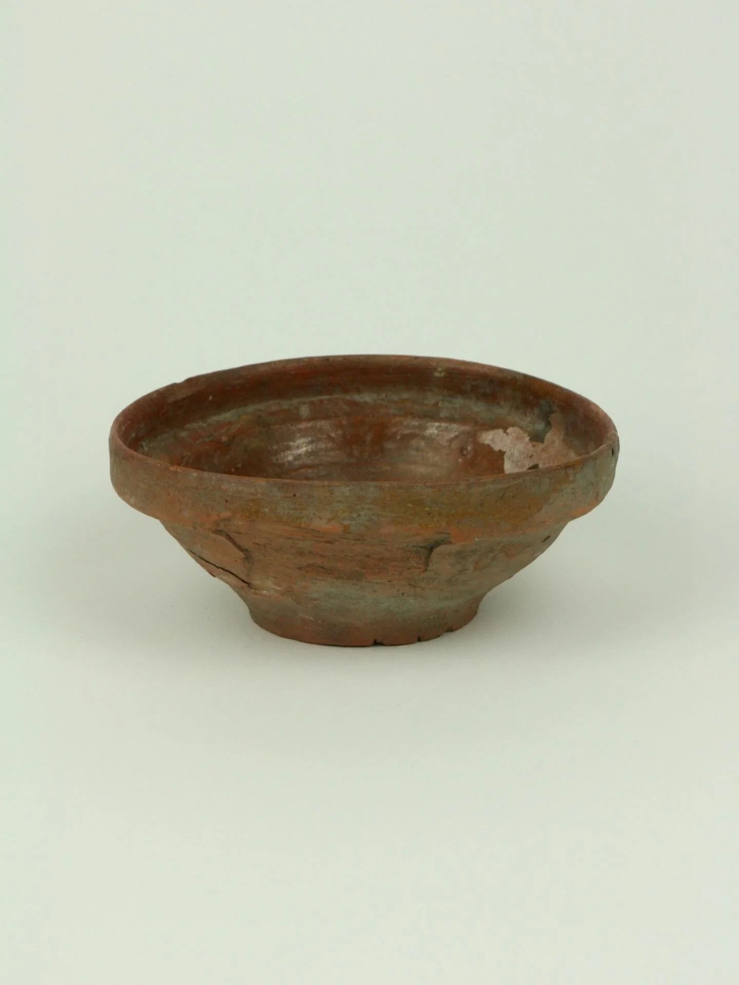 Cracked ceramic bowl