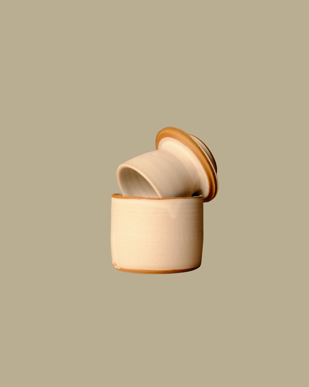 SETTLE CERAMICS - Butterbell - Blanca.png