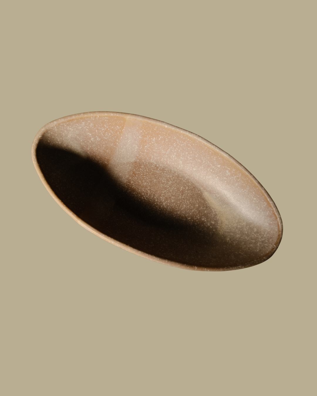 Wander Fotted Oval Server