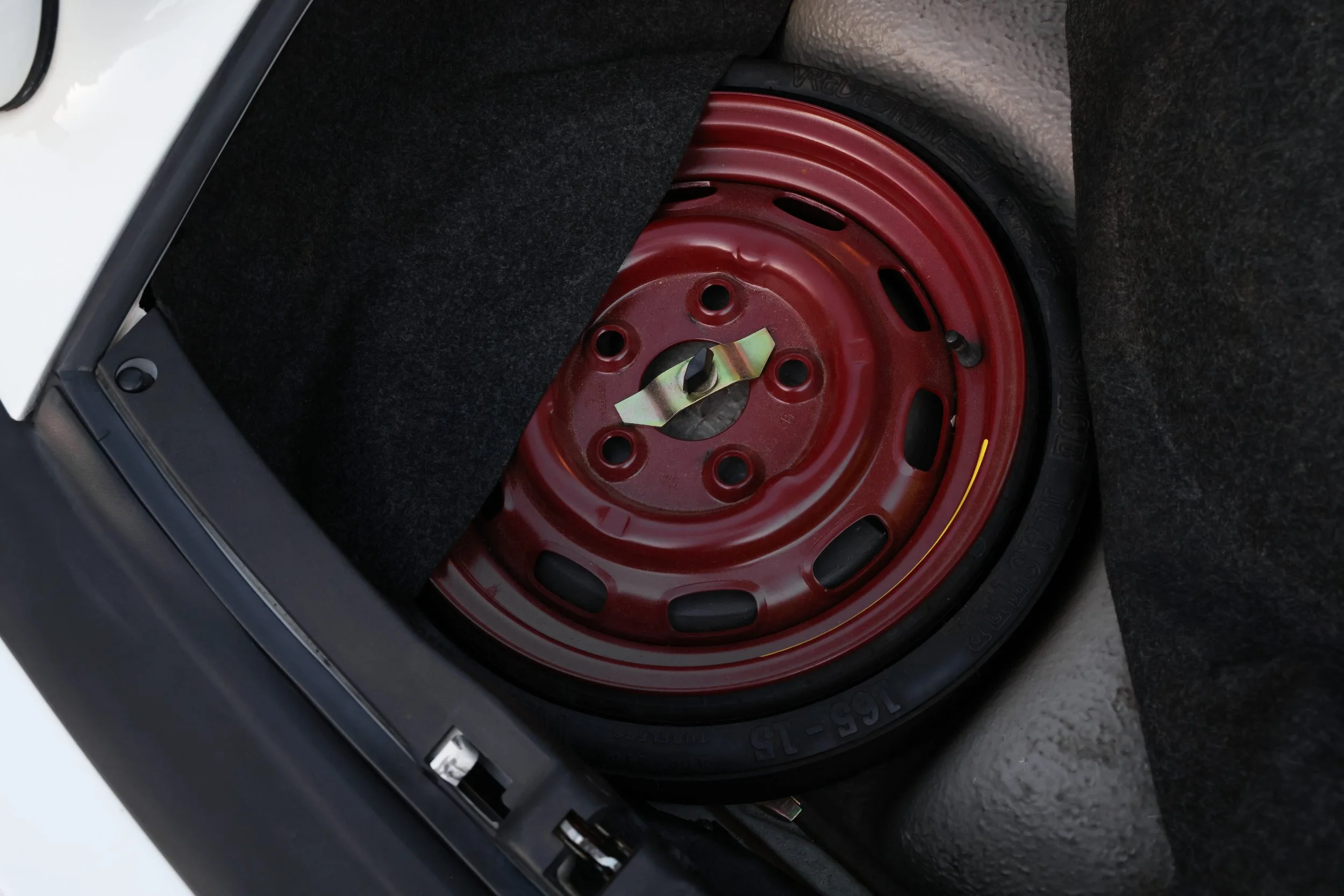 S120447-911 SC-Grand Prix White-Resized-053.jpg