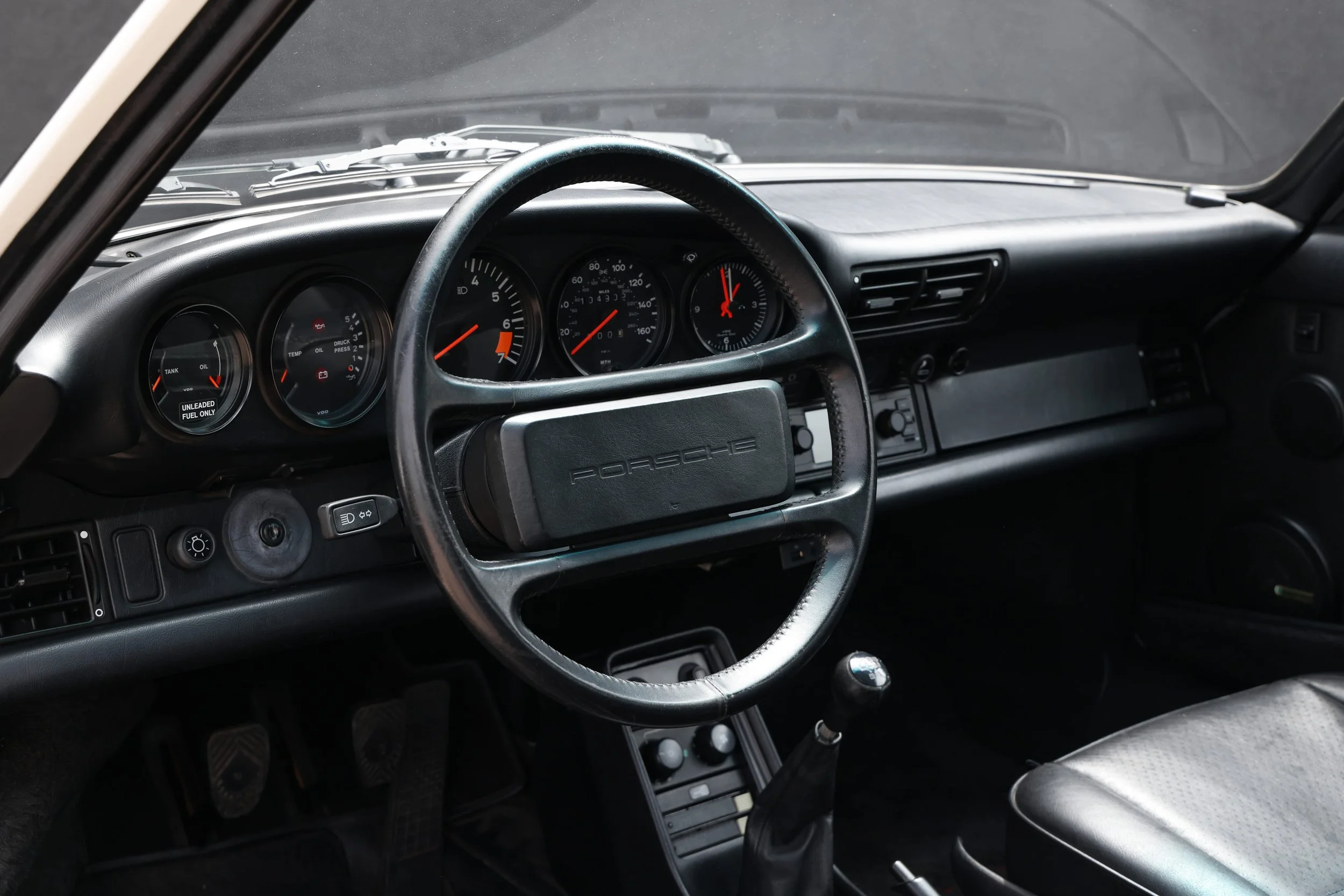 S120447-911 SC-Grand Prix White-Resized-054.jpg