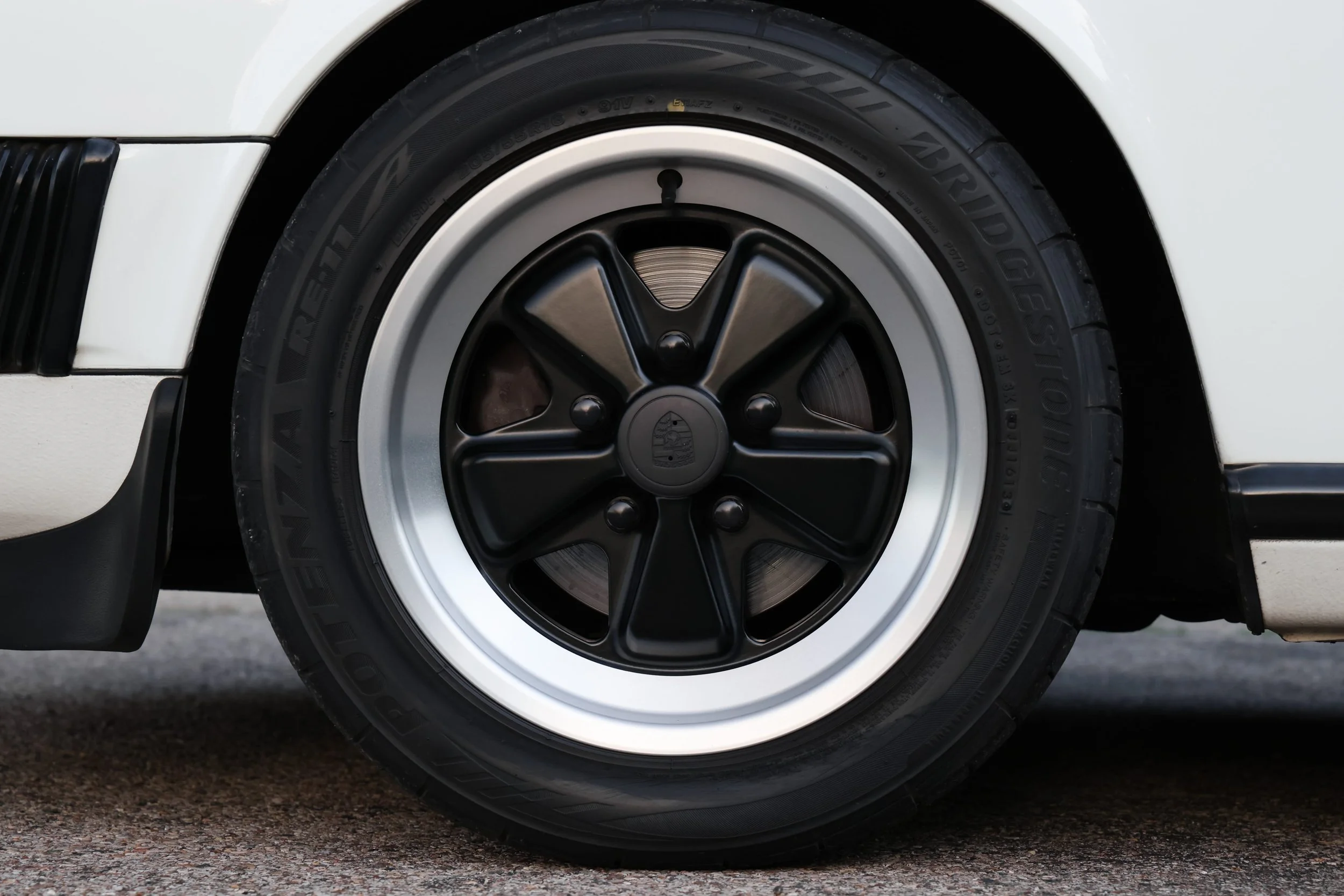 S120447-911 SC-Grand Prix White-Resized-041.jpg