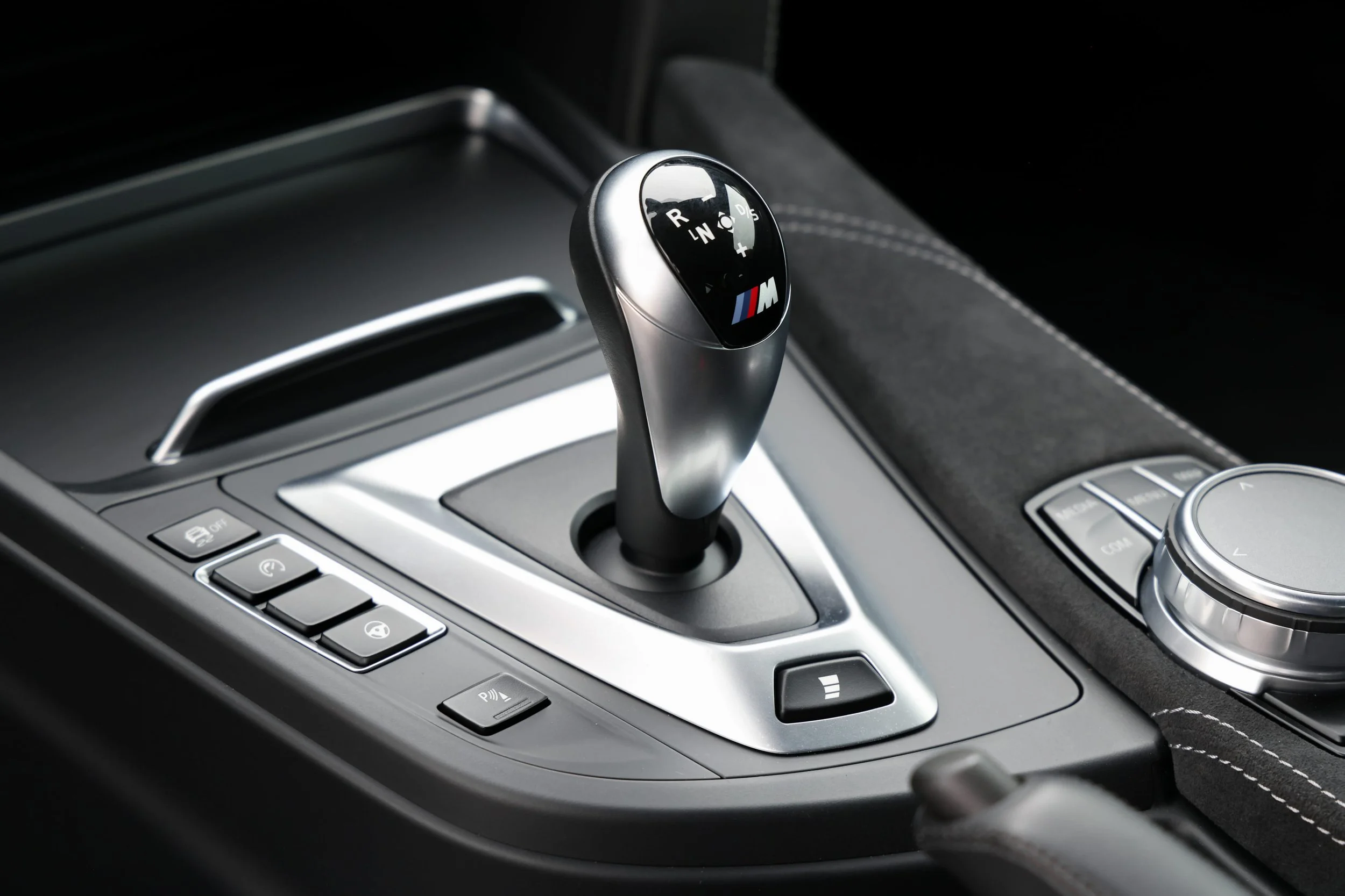 K579070-BMW M4 GTS-Frozen Grey-Resized-069.jpg
