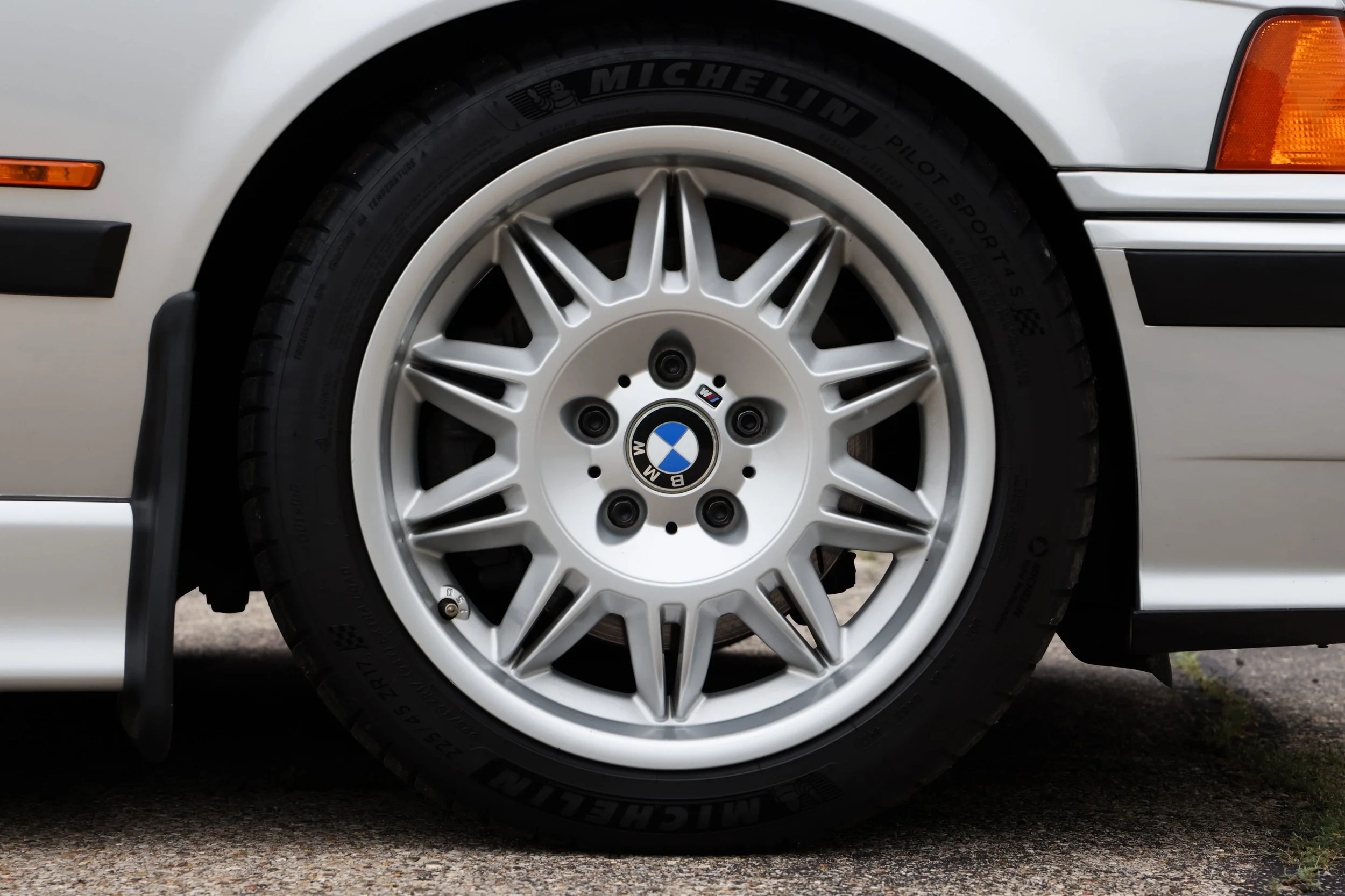 EE09415 - BMW E36 M3 Sedan - Silver - Resized-044.jpg