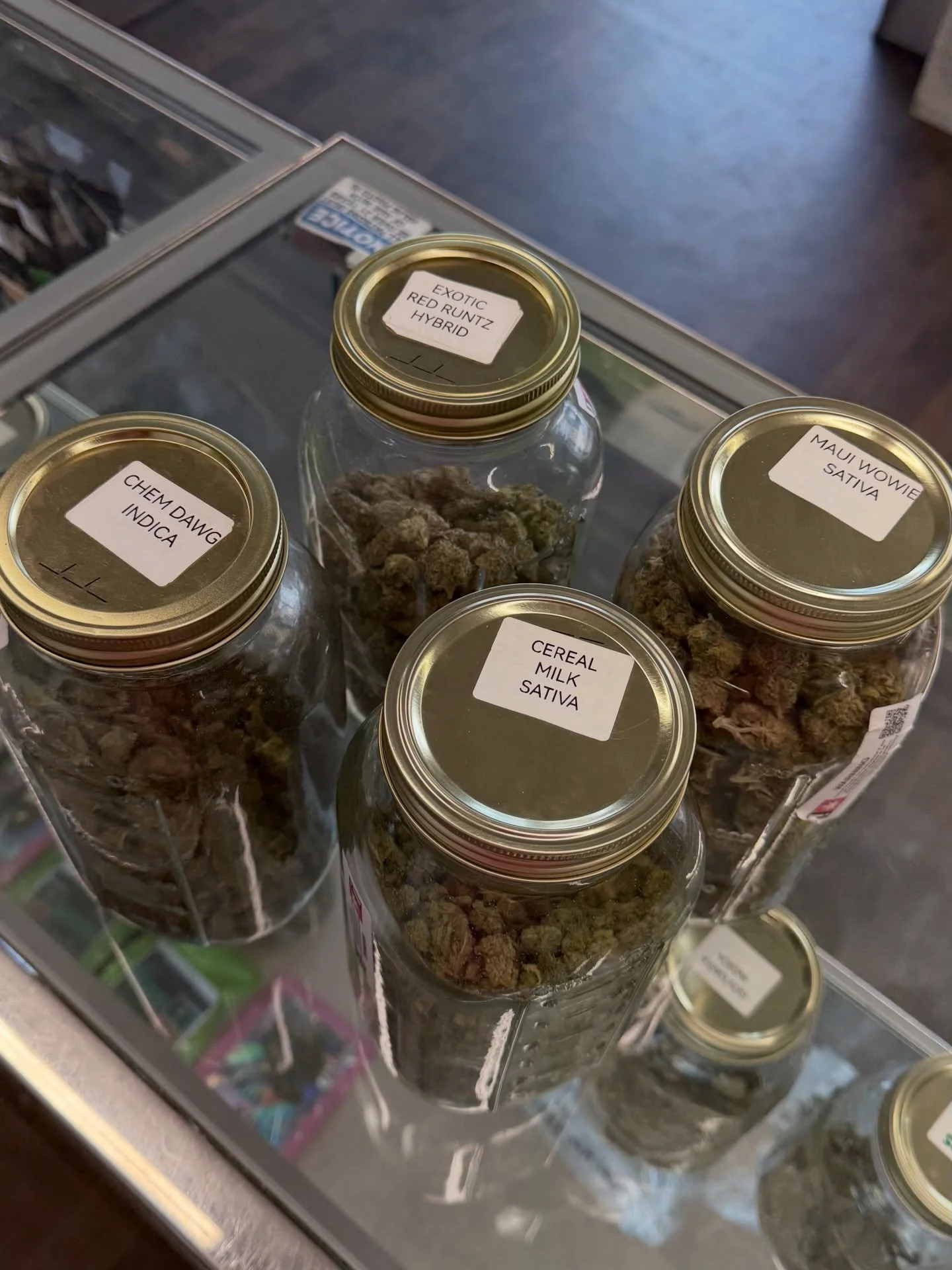 Newest strains in stock! 🔌
-ChemDawg (Indica)
-Cereal Milk (Sativa)
-Exotic Red Runtz (Hybrid)

Shop all our flower on our website CamdynsThePlug.com 

#convenientstore #yorkville #steubenville