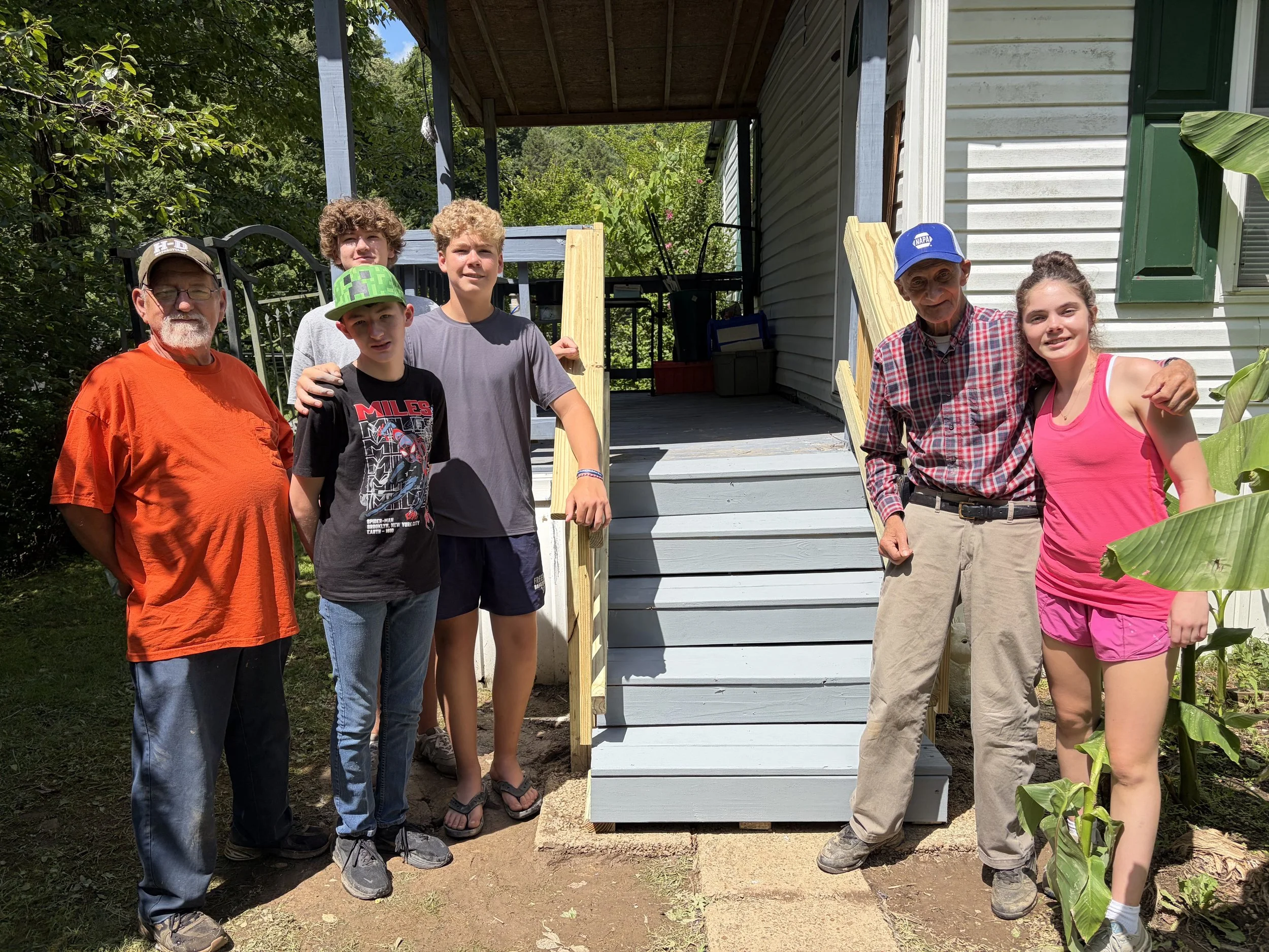 Youth in Hurley, Virginia volunteering